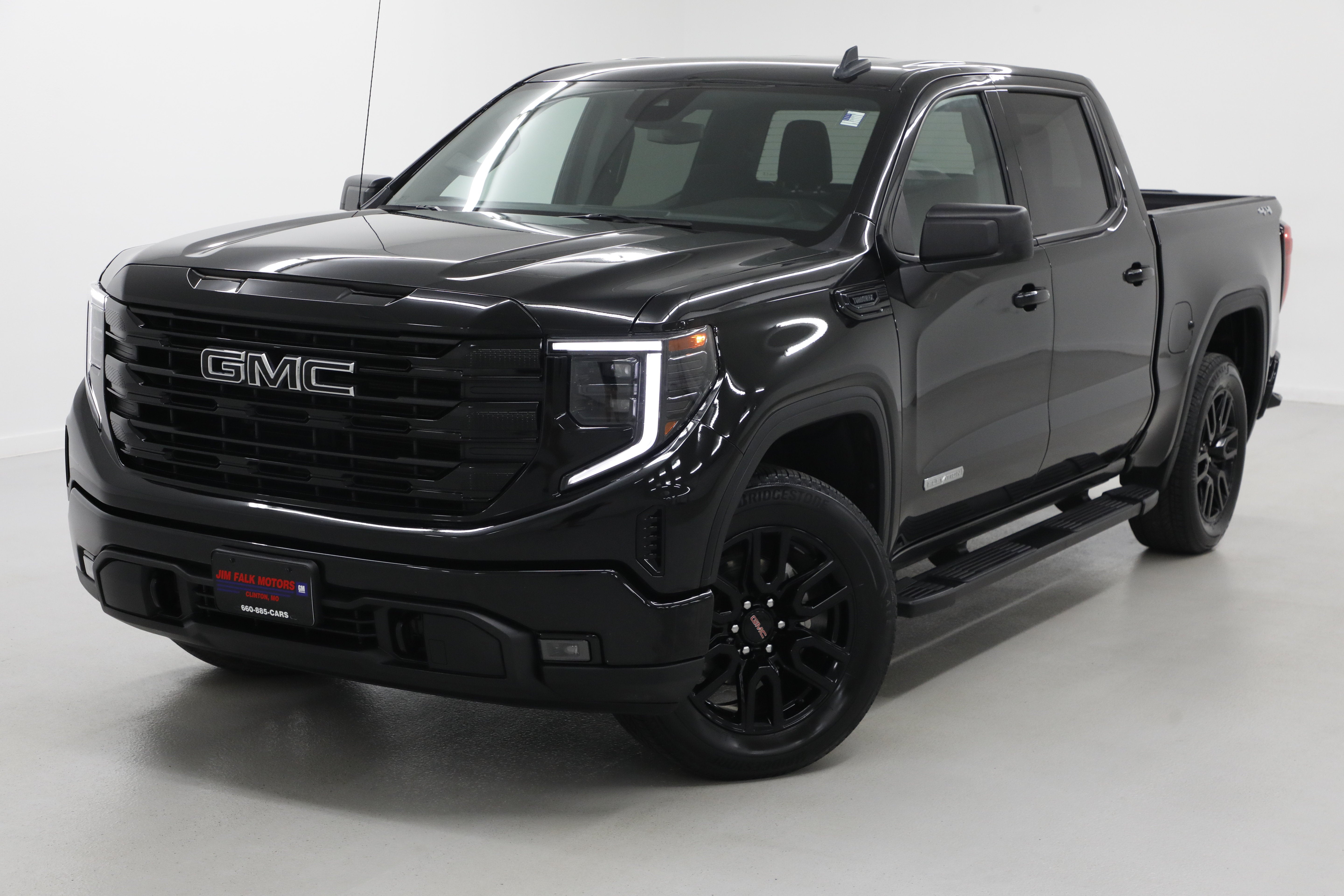2025 GMC Sierra 1500 Elevation