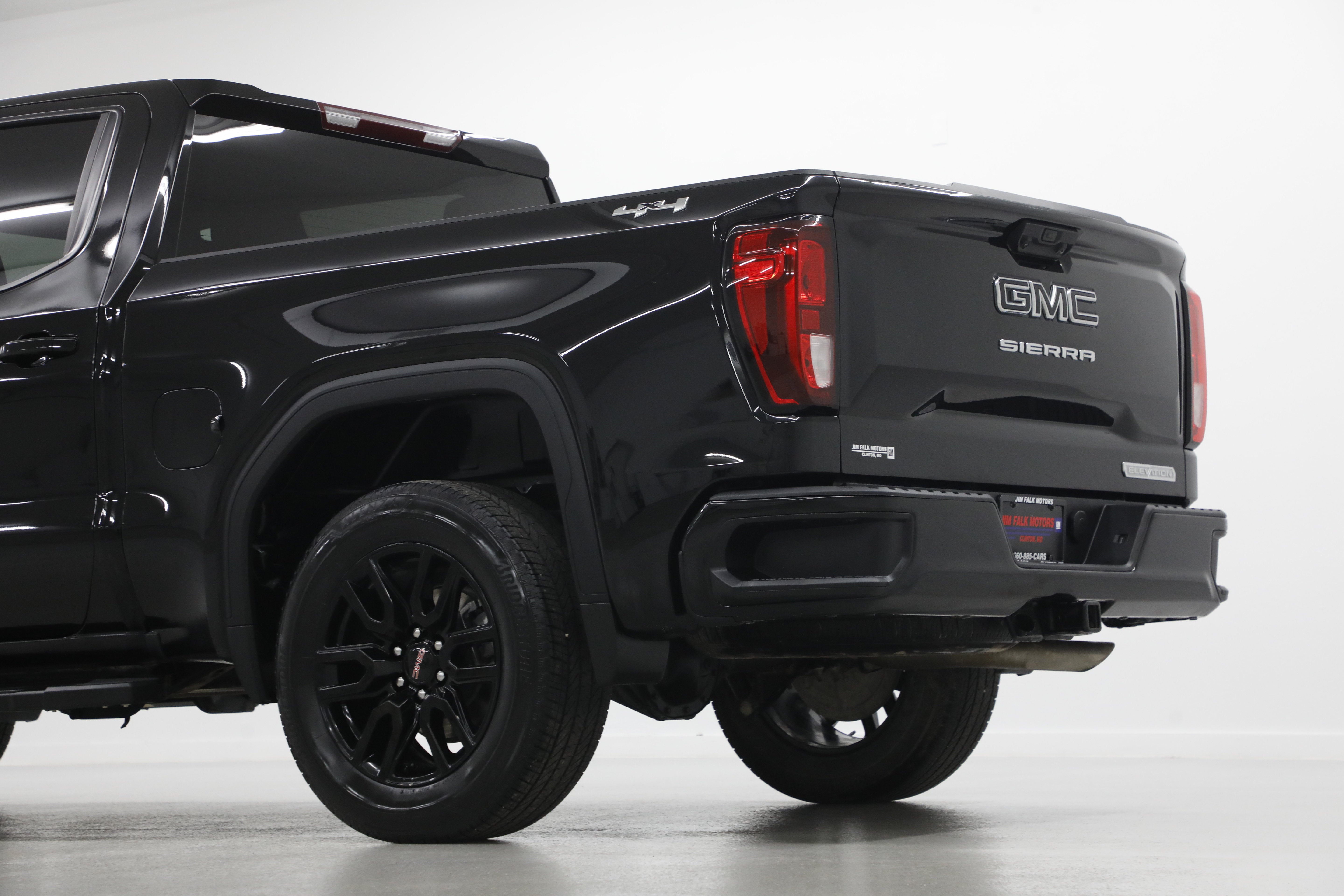 2025 GMC Sierra 1500 Elevation