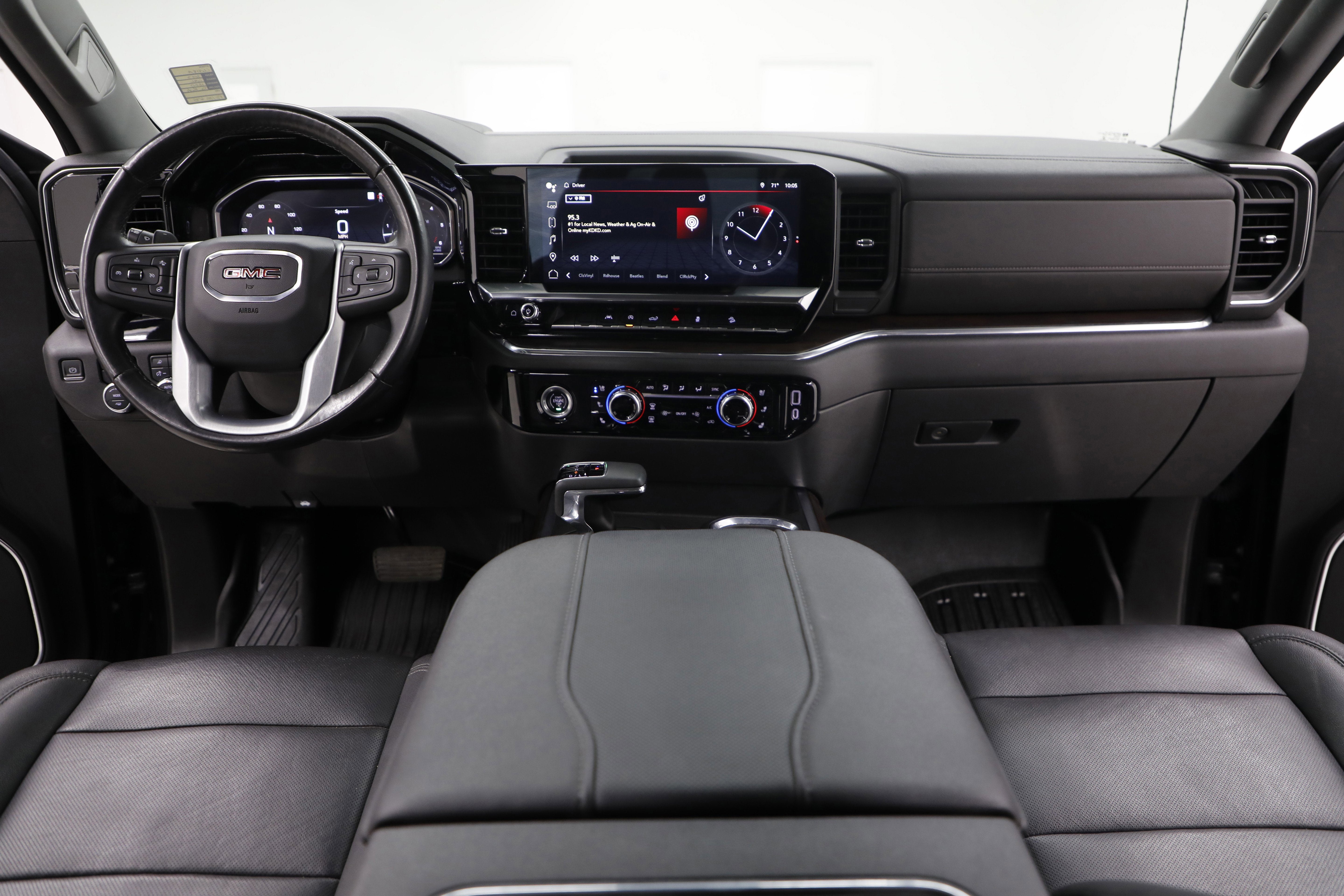 2023 GMC Sierra 1500 SLT