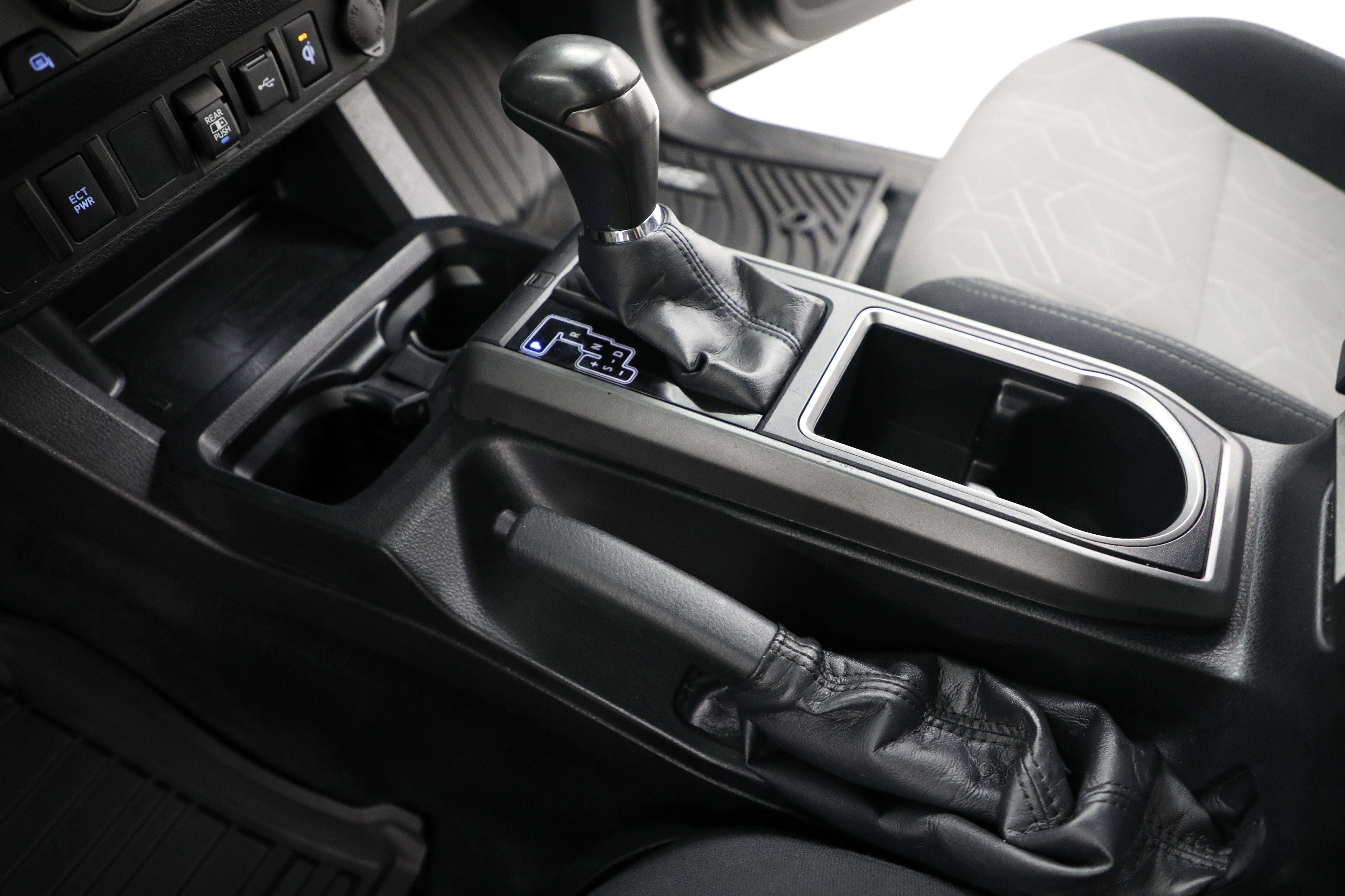 2023 Toyota Tacoma 2WD SR5