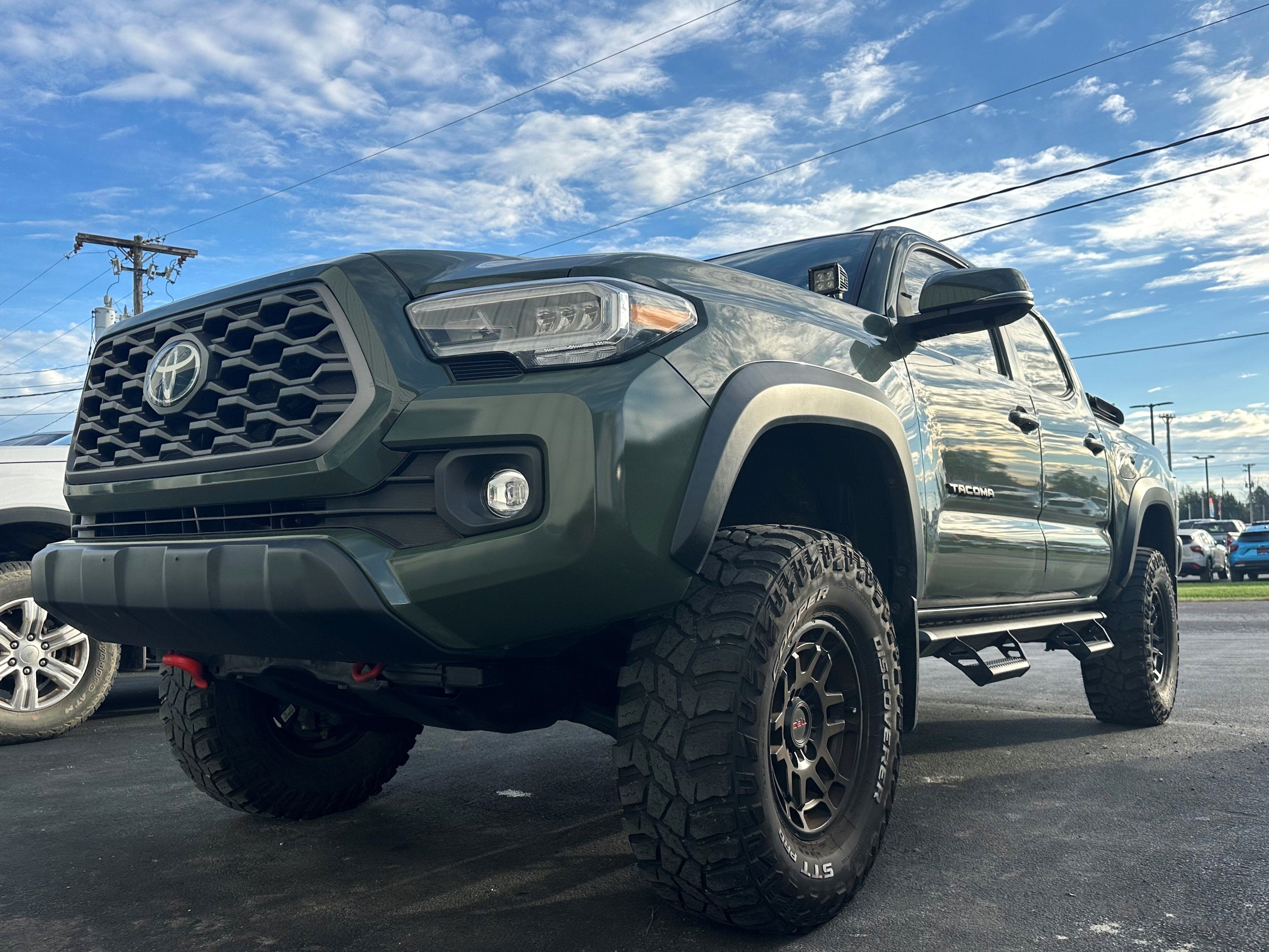 2022 Toyota Tacoma 4WD SR