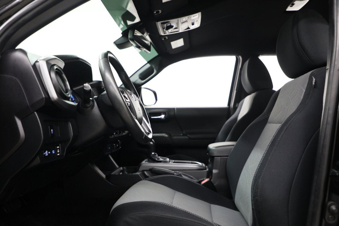 2022 Toyota Tacoma 4WD SR