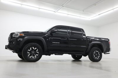 2022 Toyota Tacoma 4WD SR