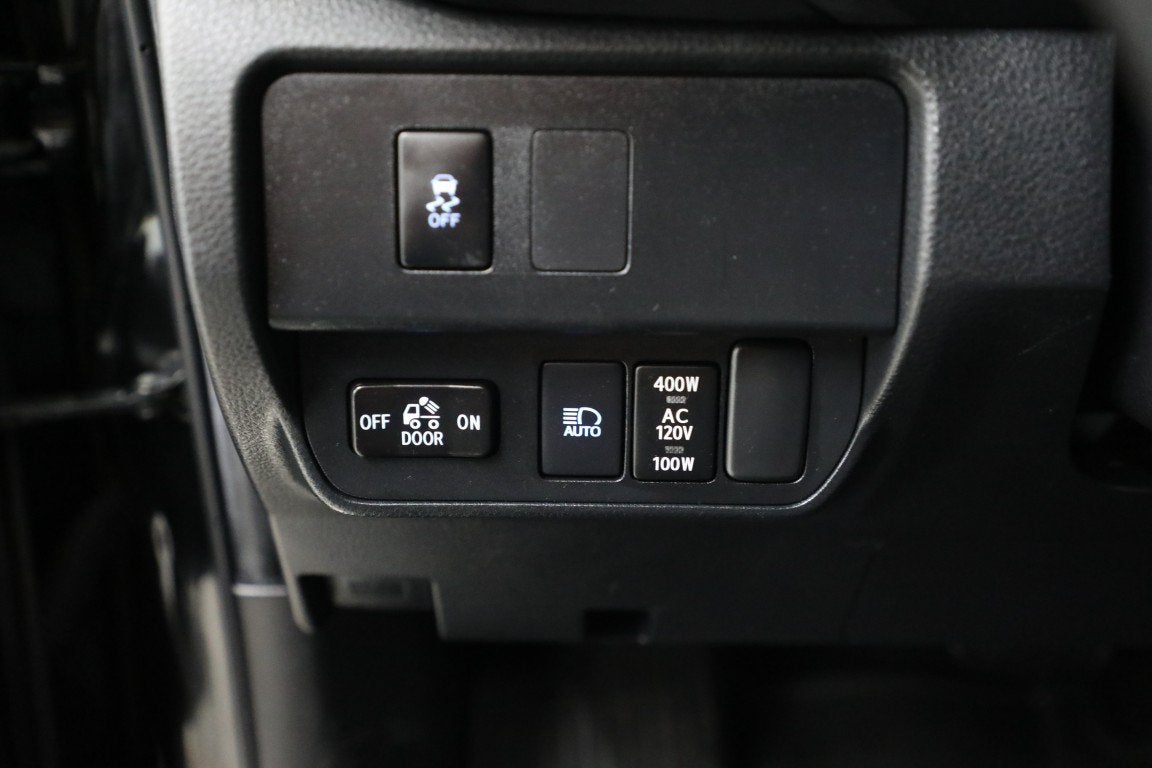 2022 Toyota Tacoma 4WD SR