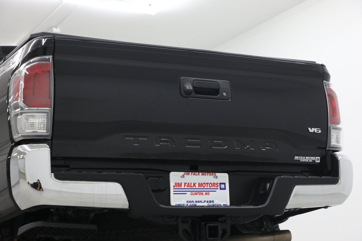 2022 Toyota Tacoma 4WD SR