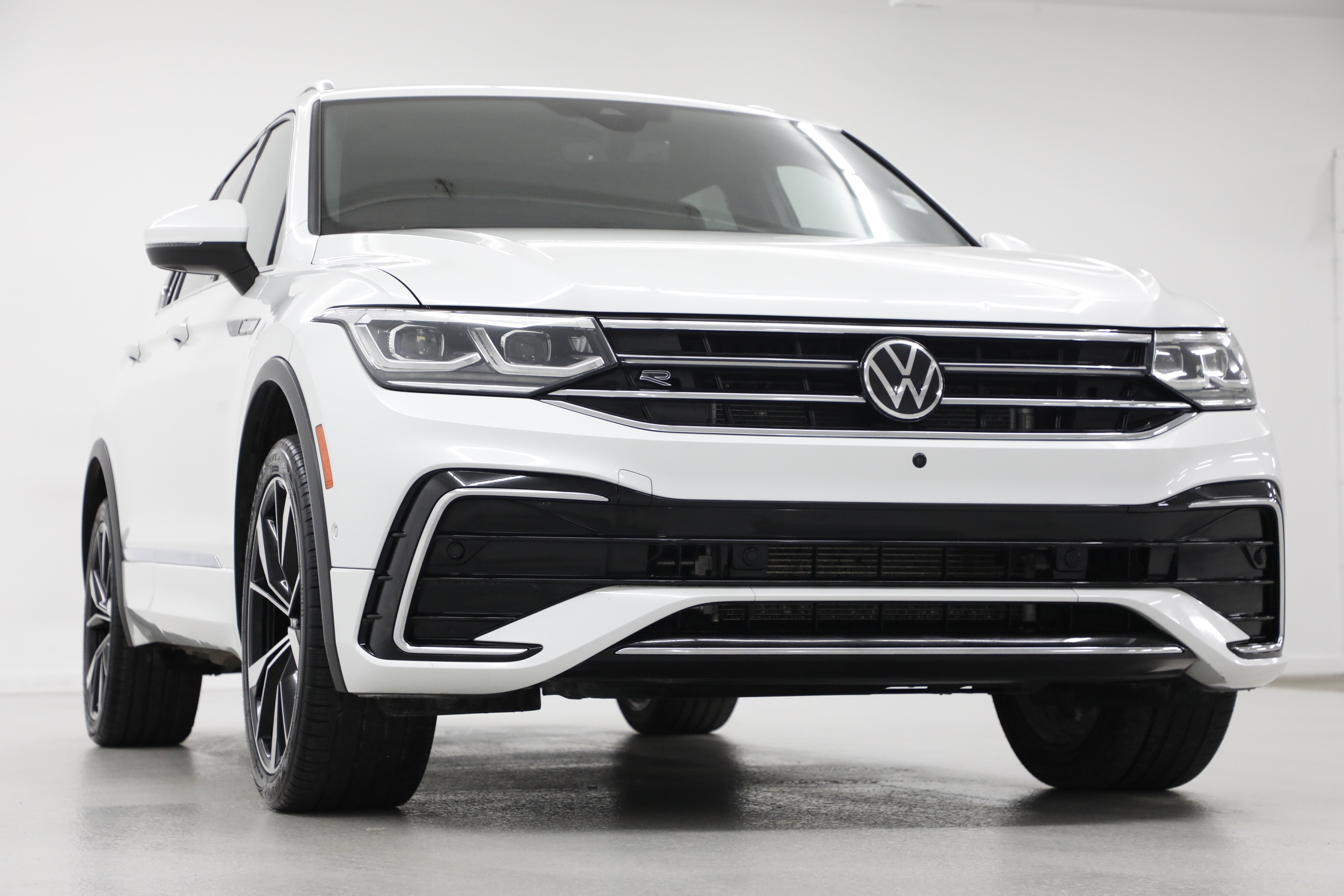 2022 Volkswagen Tiguan SEL R-Line