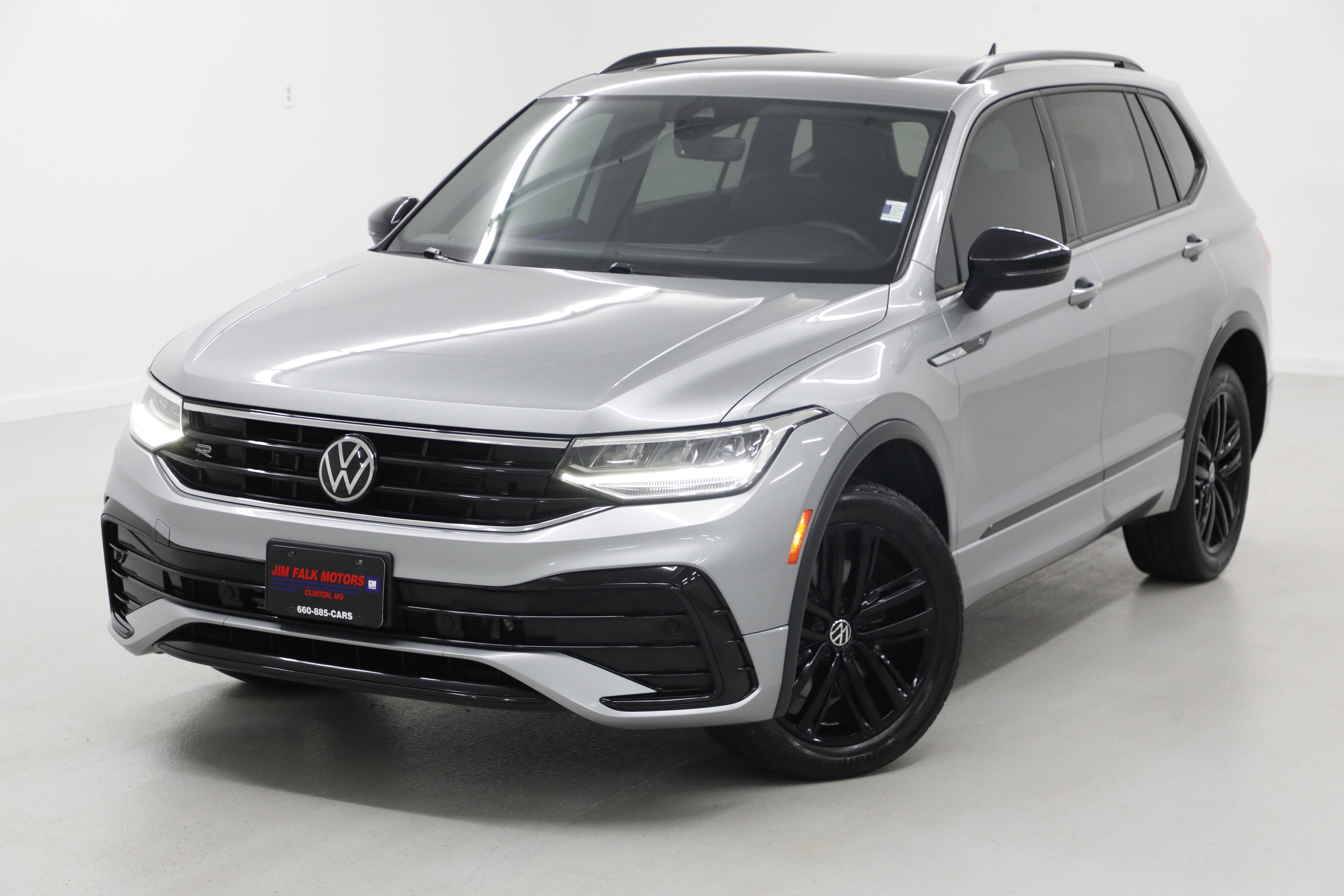 2022 Volkswagen Tiguan SE R-Line Black