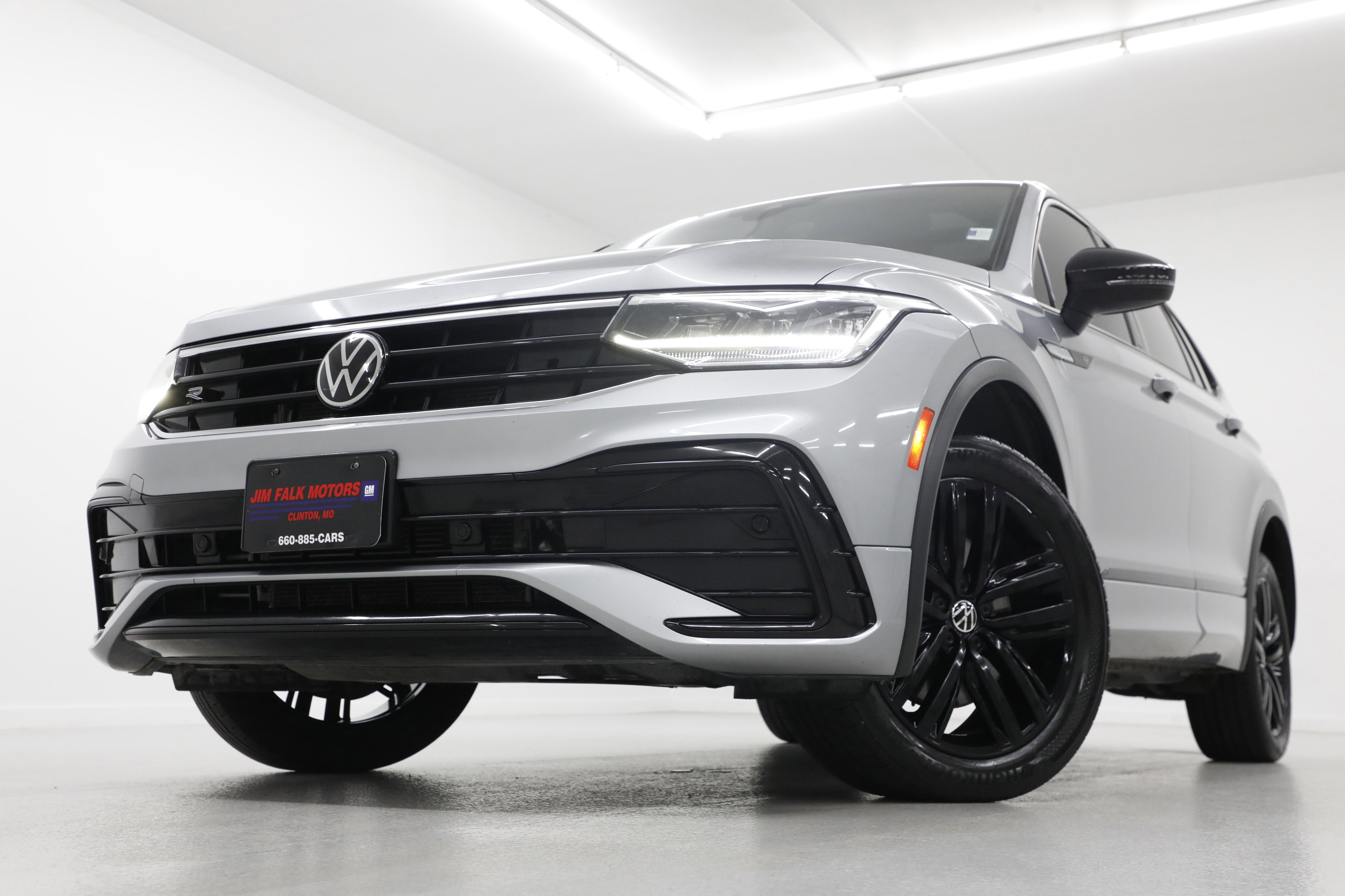 2022 Volkswagen Tiguan SE R-Line Black