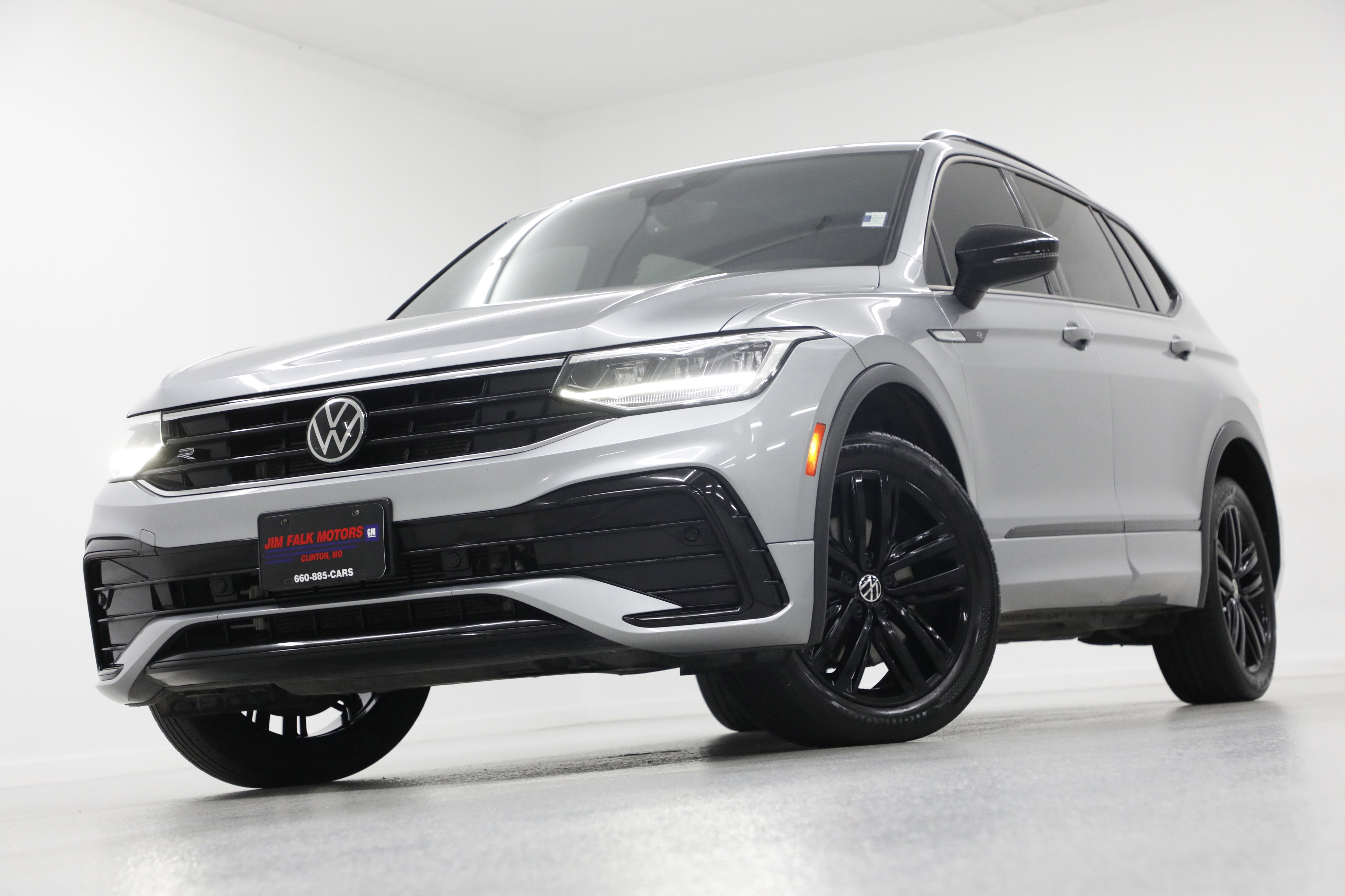 2022 Volkswagen Tiguan SE R-Line Black