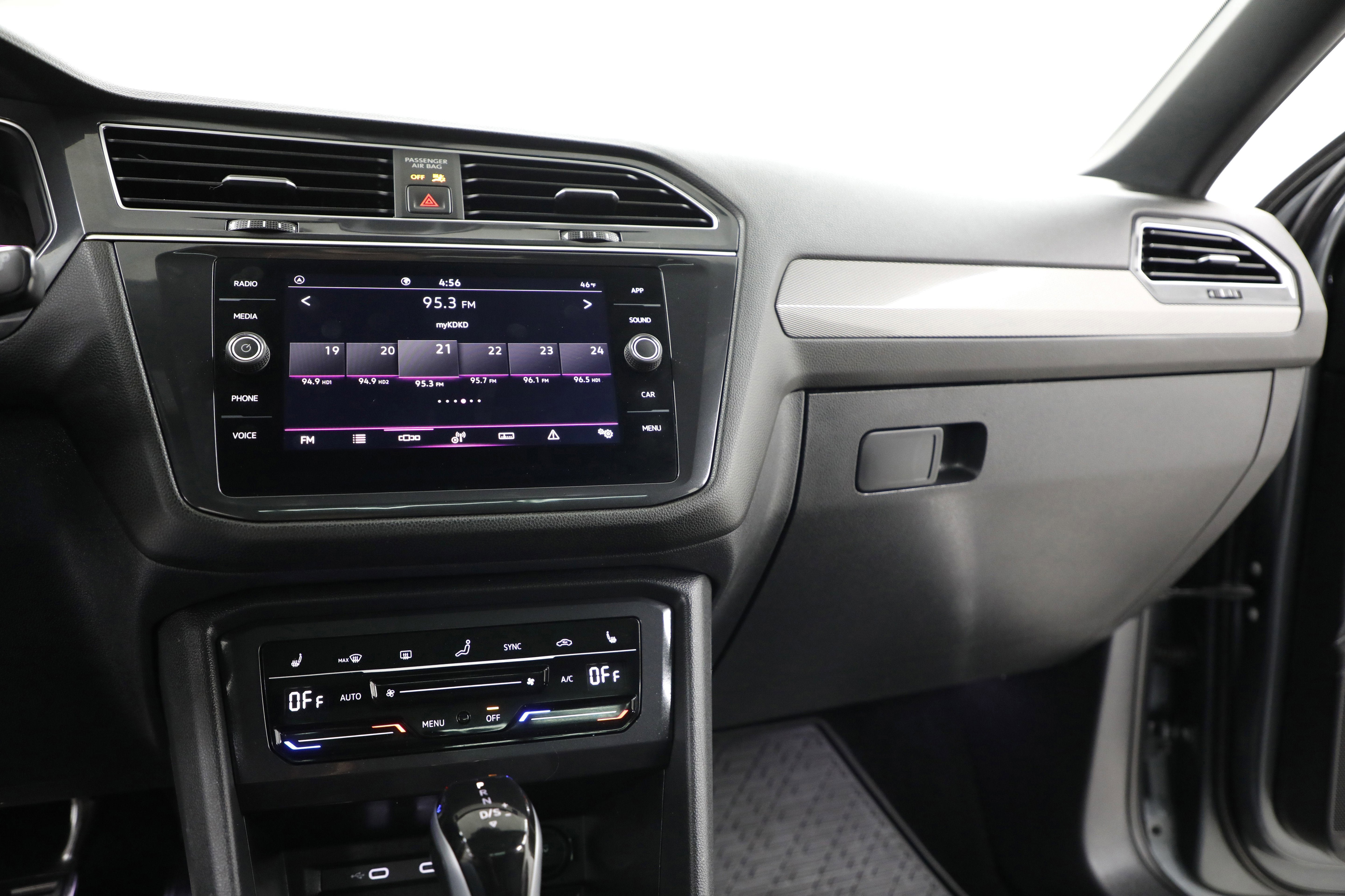 2023 Volkswagen Tiguan SE R-Line Black