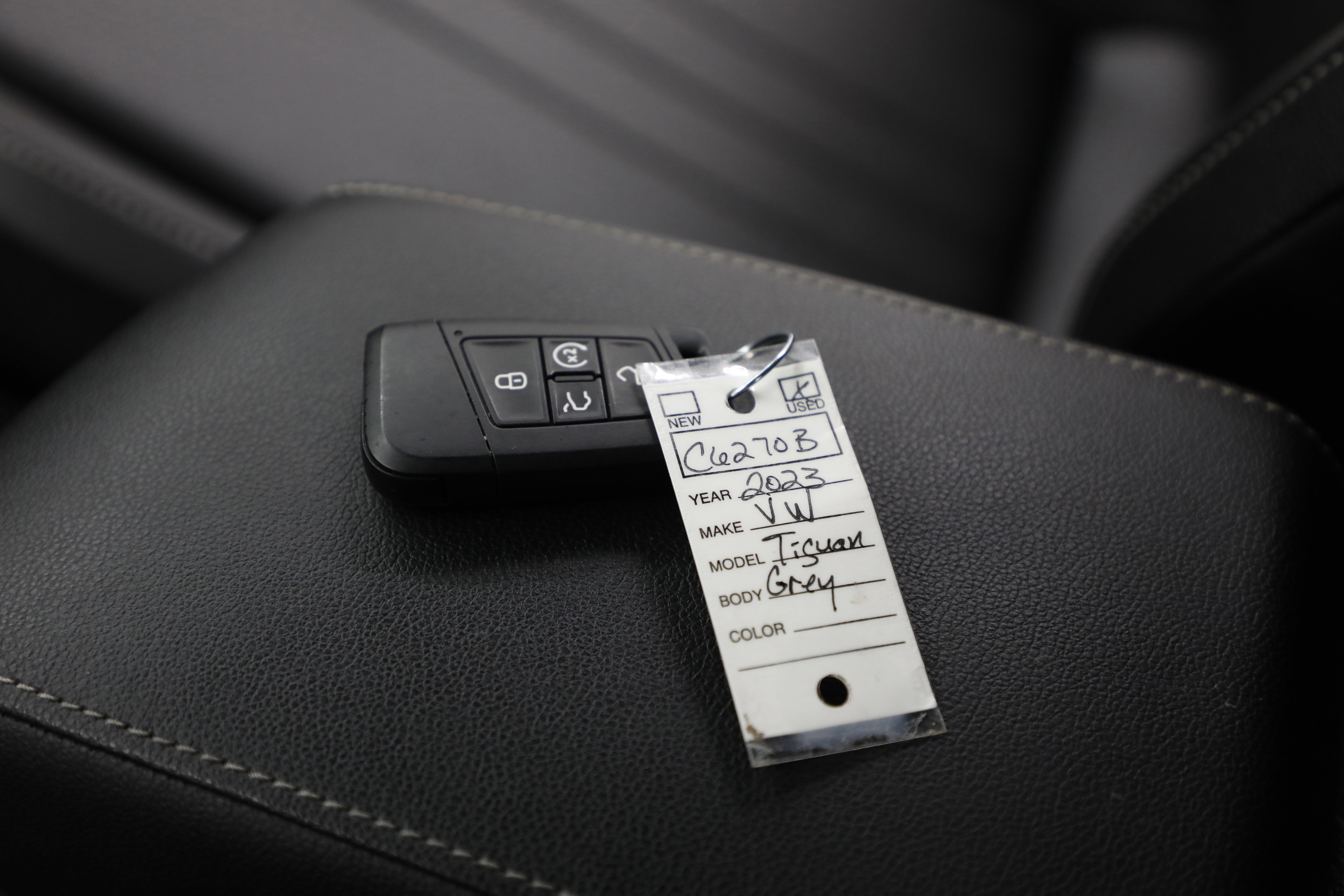 2023 Volkswagen Tiguan SE R-Line Black