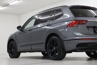 2023 Volkswagen Tiguan SE R-Line Black