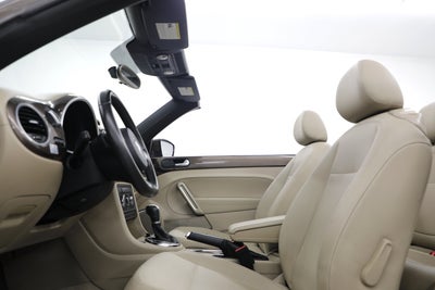 2013 Volkswagen Beetle Convertible 2.0L TDI