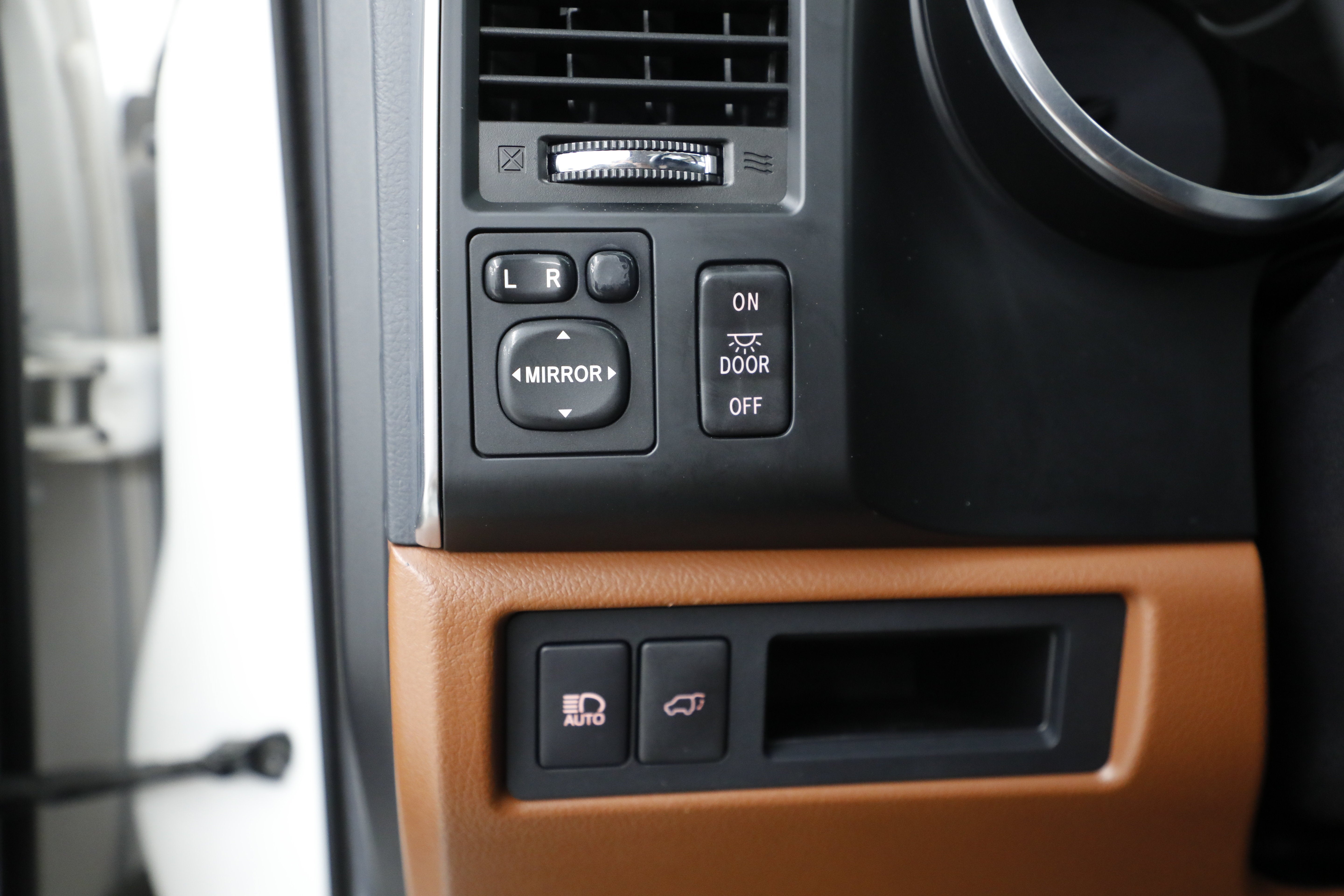 2020 Toyota Sequoia Platinum