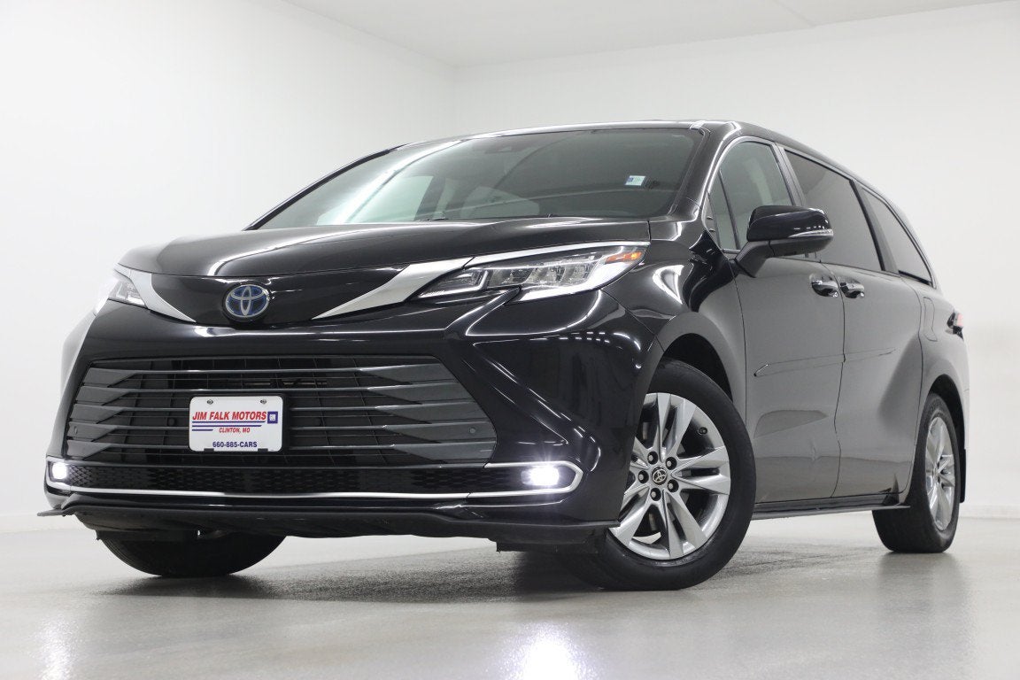 2023 Toyota Sienna Limited