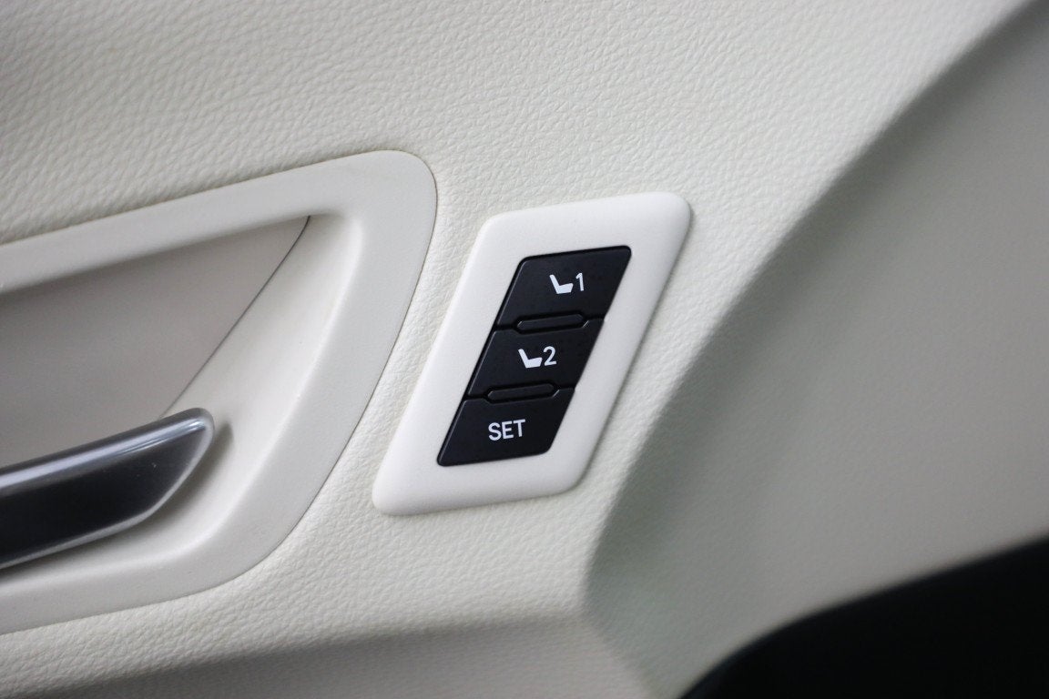 2023 Toyota Sienna Limited