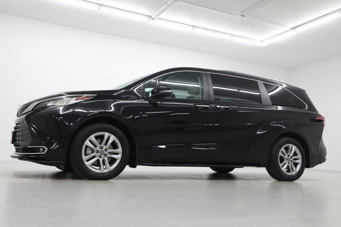 2023 Toyota Sienna Limited