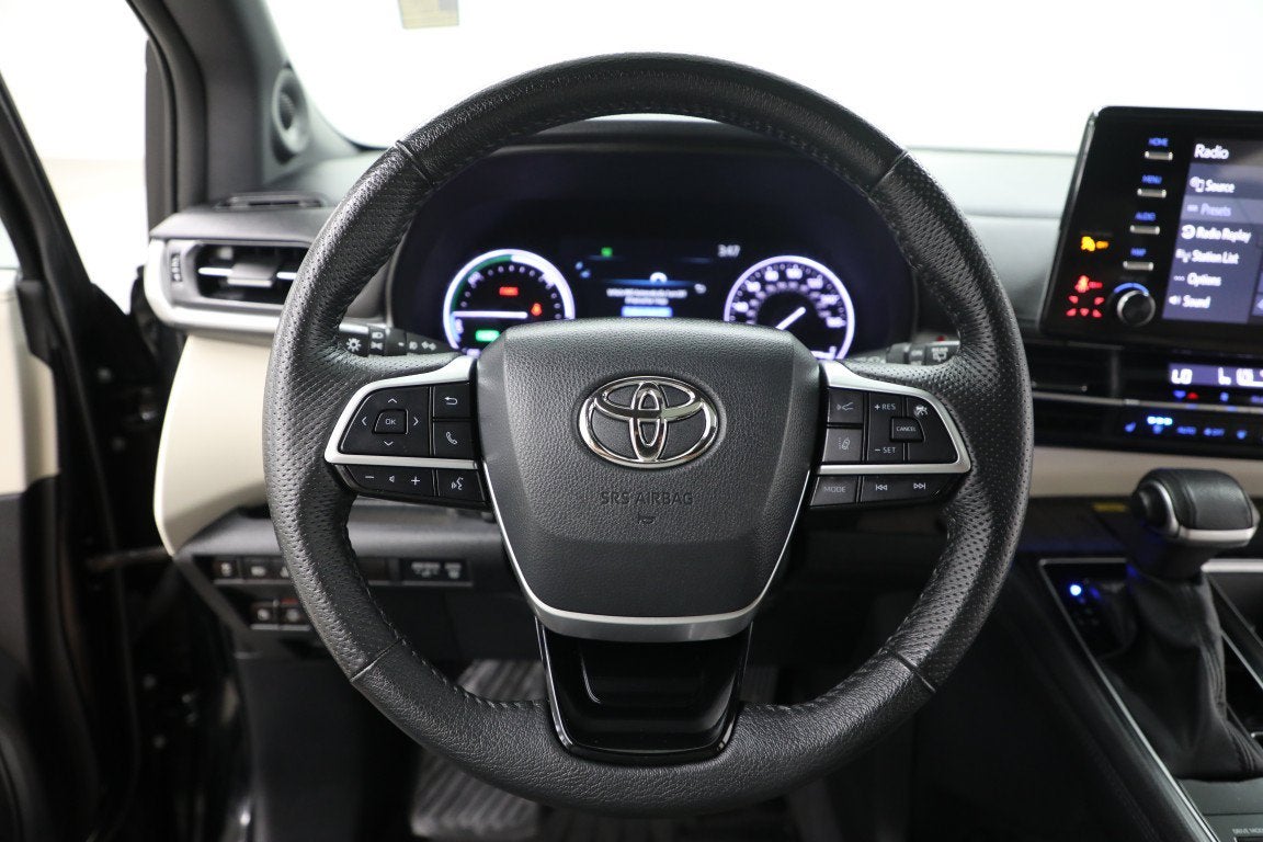 2023 Toyota Sienna Limited