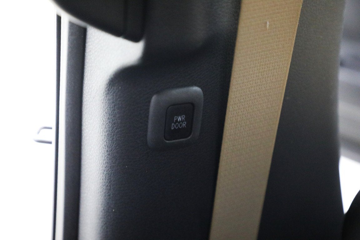2023 Toyota Sienna Limited
