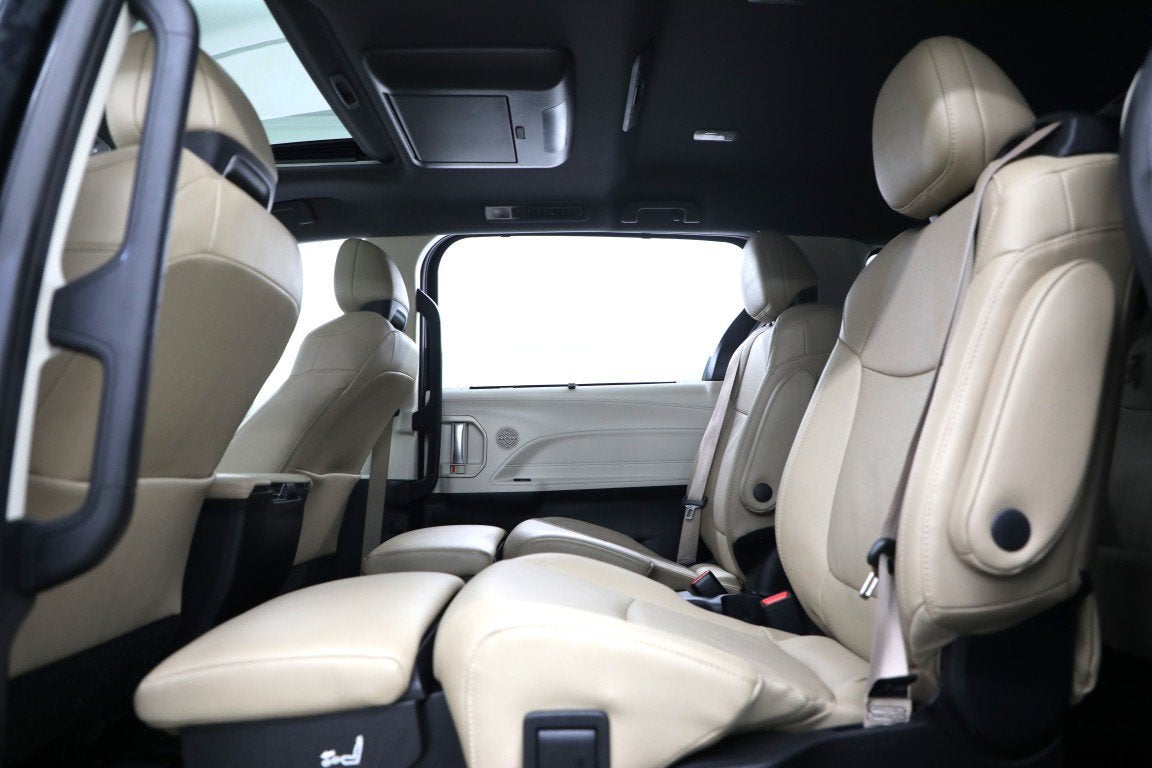 2023 Toyota Sienna Limited