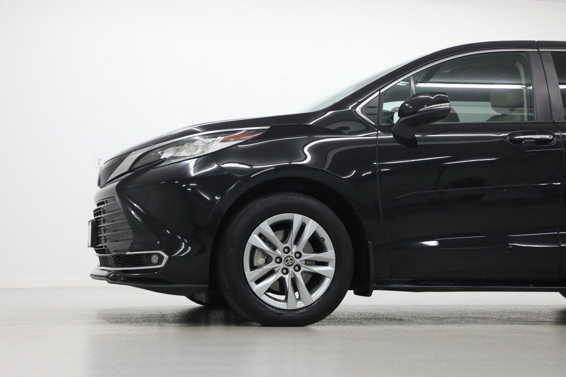 2023 Toyota Sienna Limited