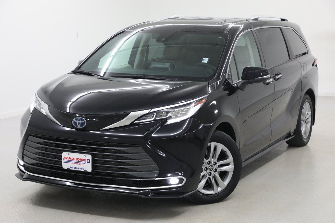 2023 Toyota Sienna Limited