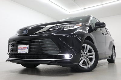 2023 Toyota Sienna Limited