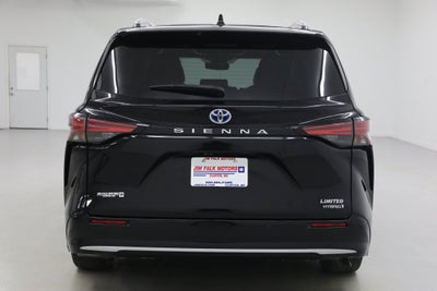 2023 Toyota Sienna Limited