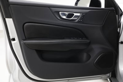 2022 Volvo S60 Momentum