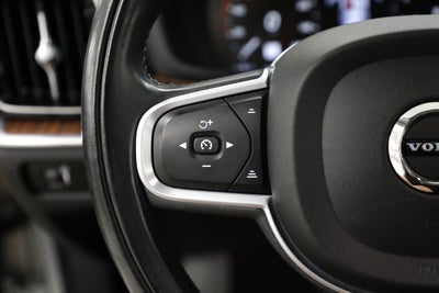 2022 Volvo S60 Momentum