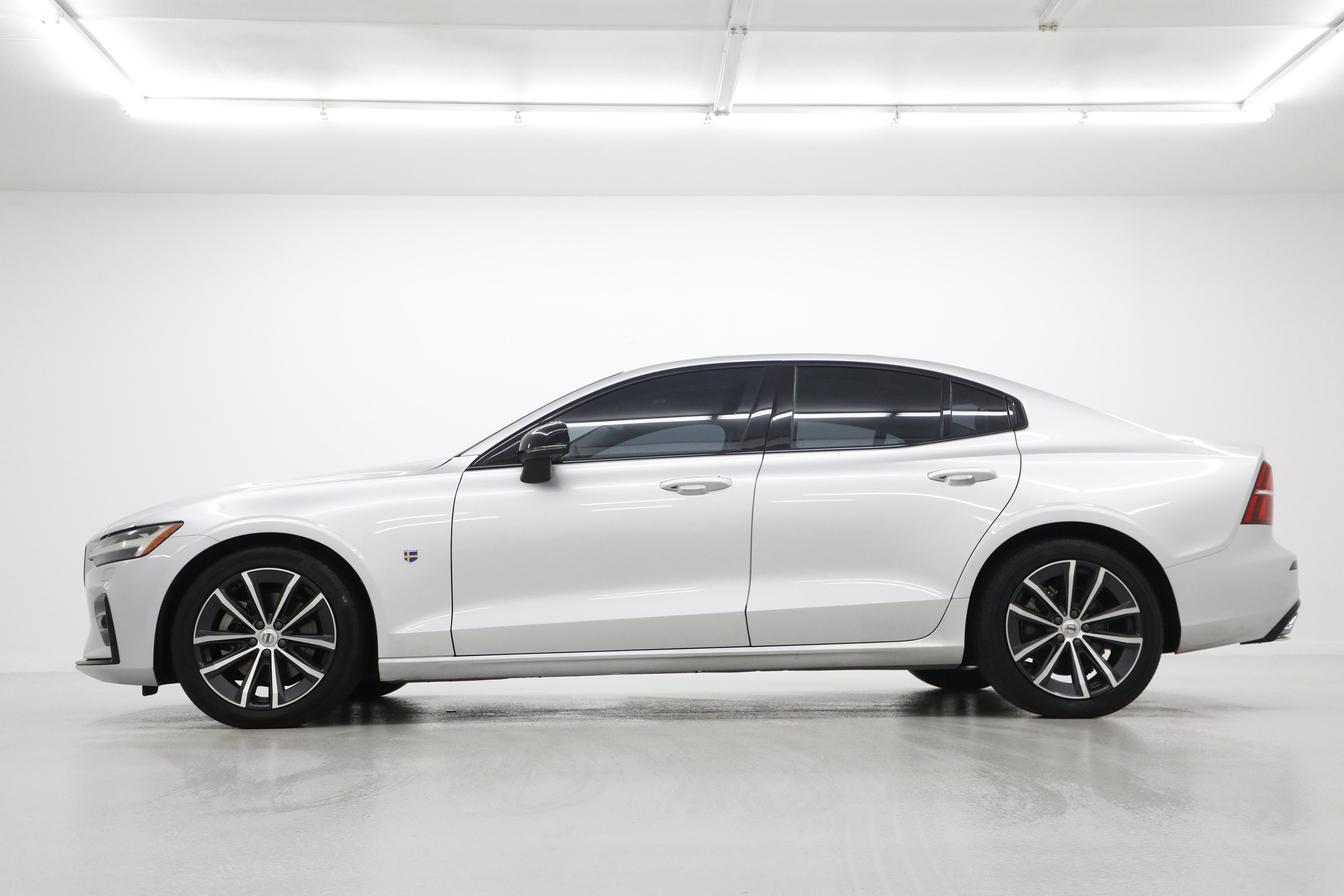 2022 Volvo S60 Momentum