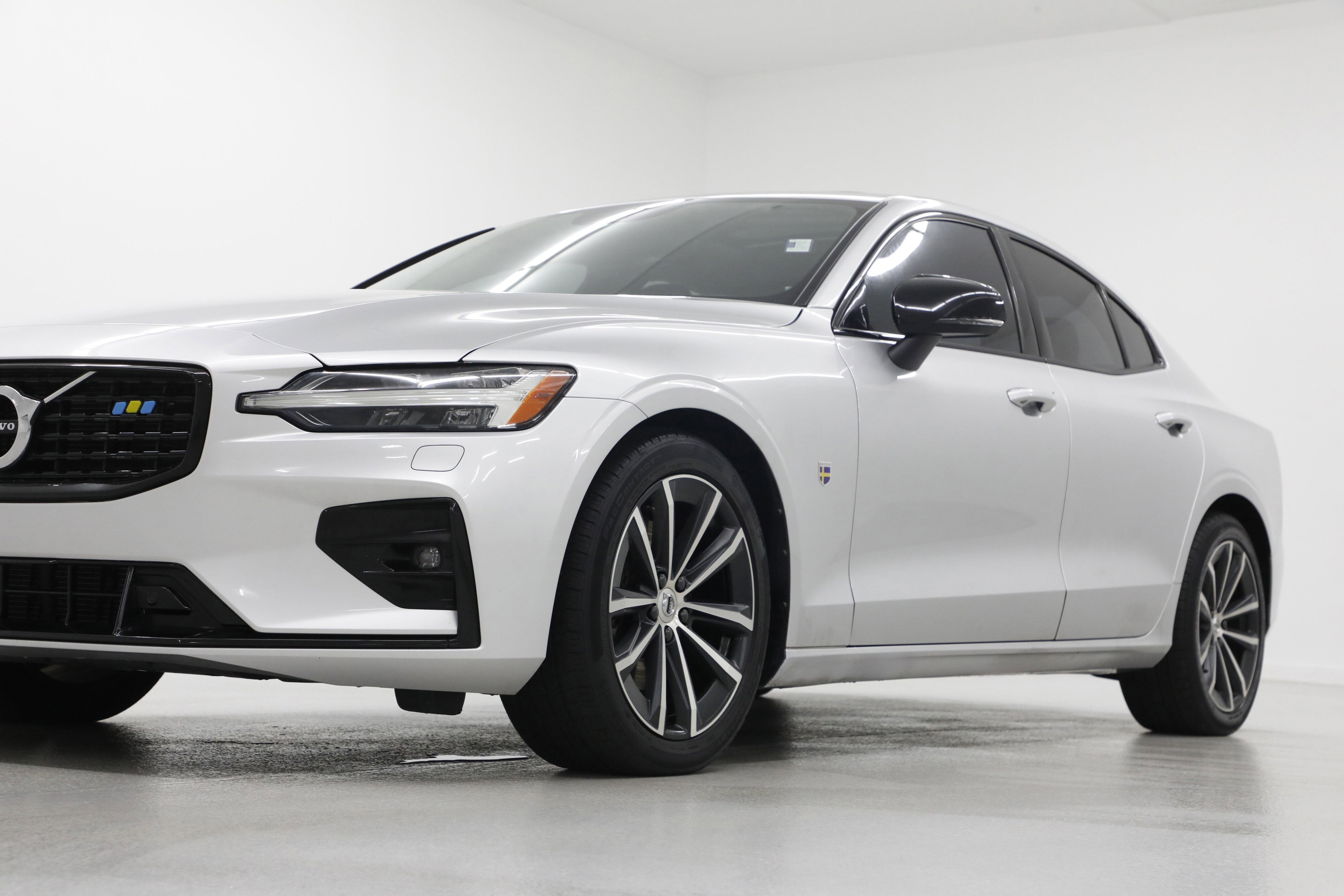 2022 Volvo S60 Momentum