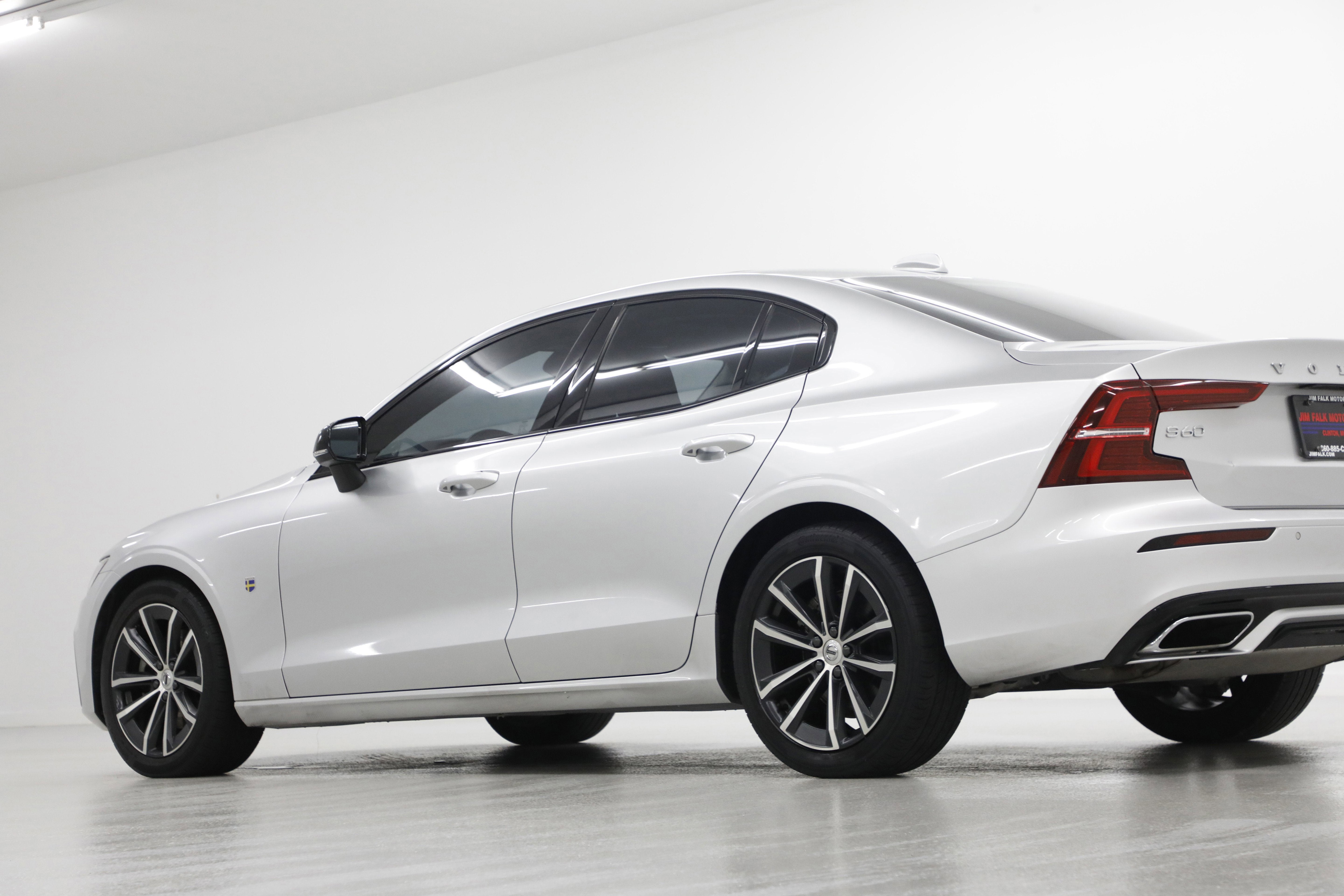 2022 Volvo S60 Momentum