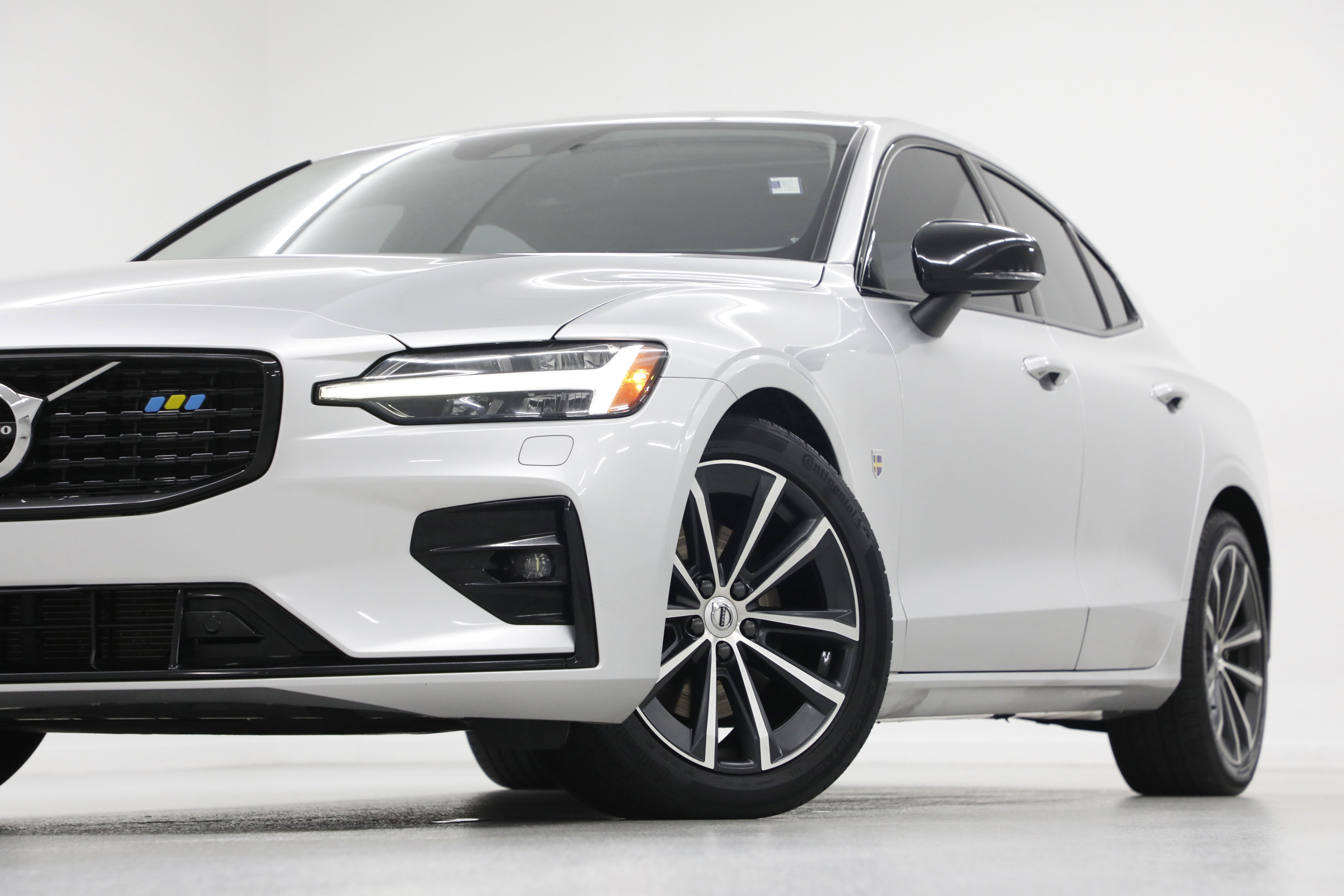 2022 Volvo S60 Momentum
