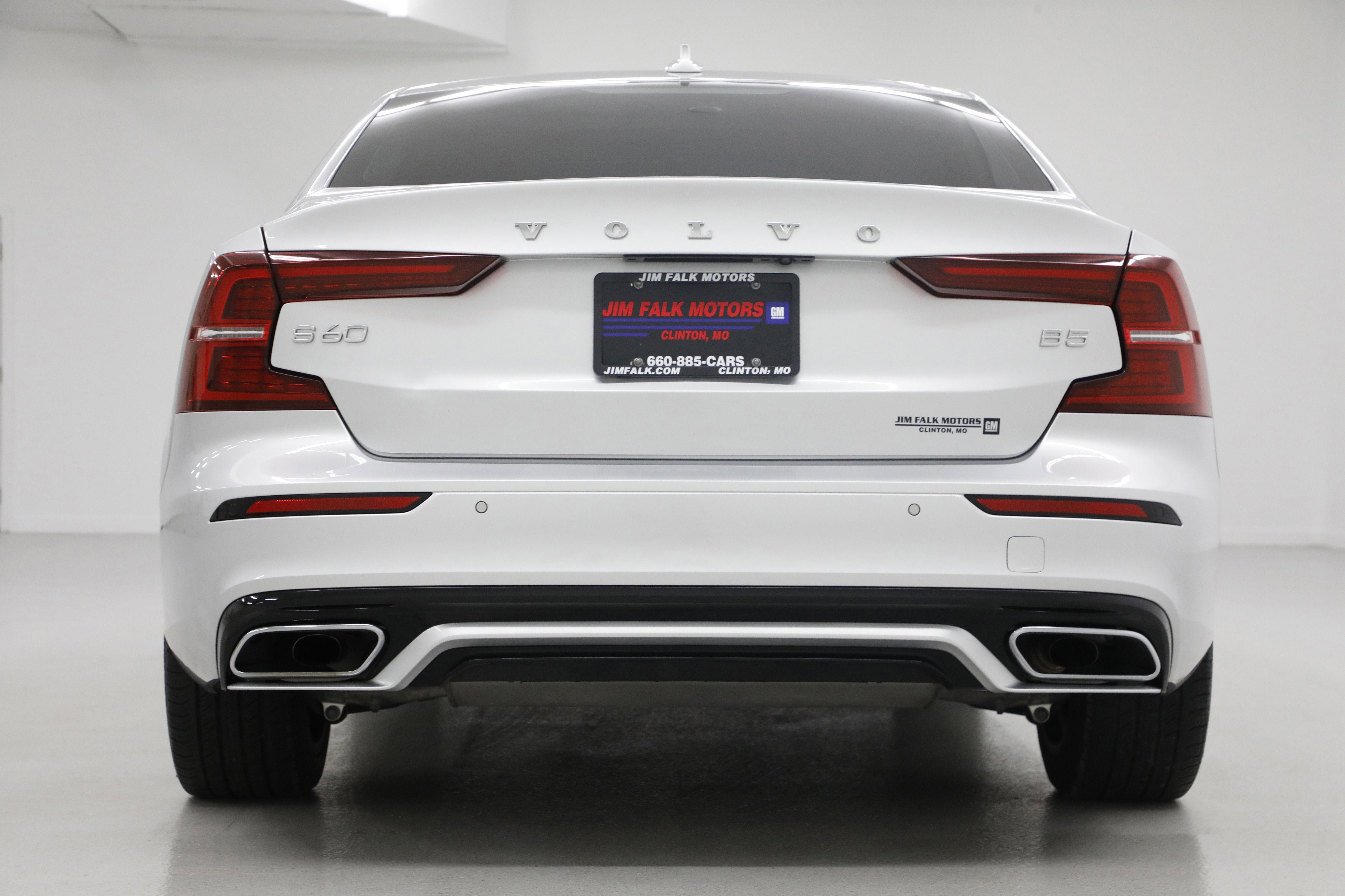2022 Volvo S60 Momentum