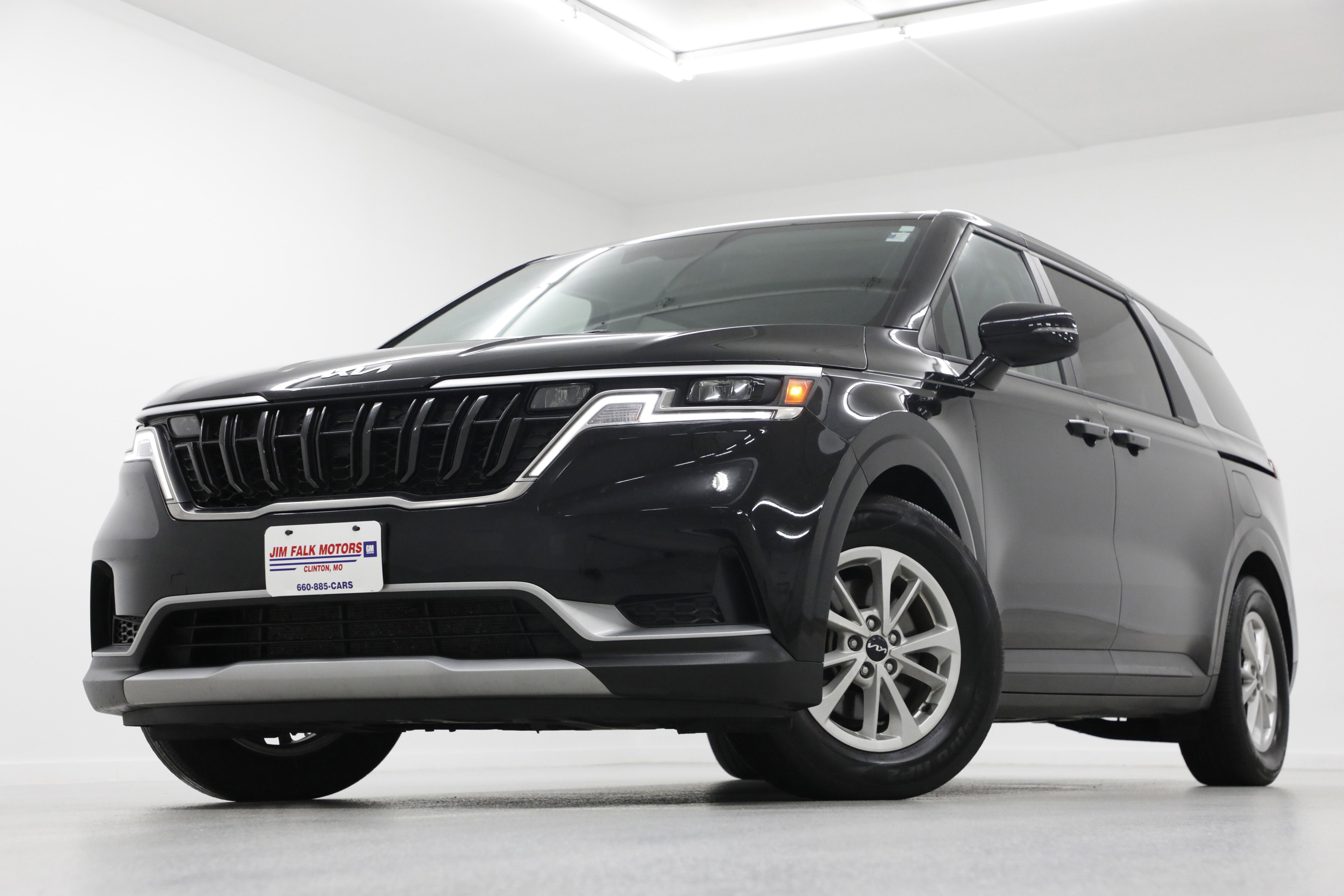 2024 Kia Carnival LX