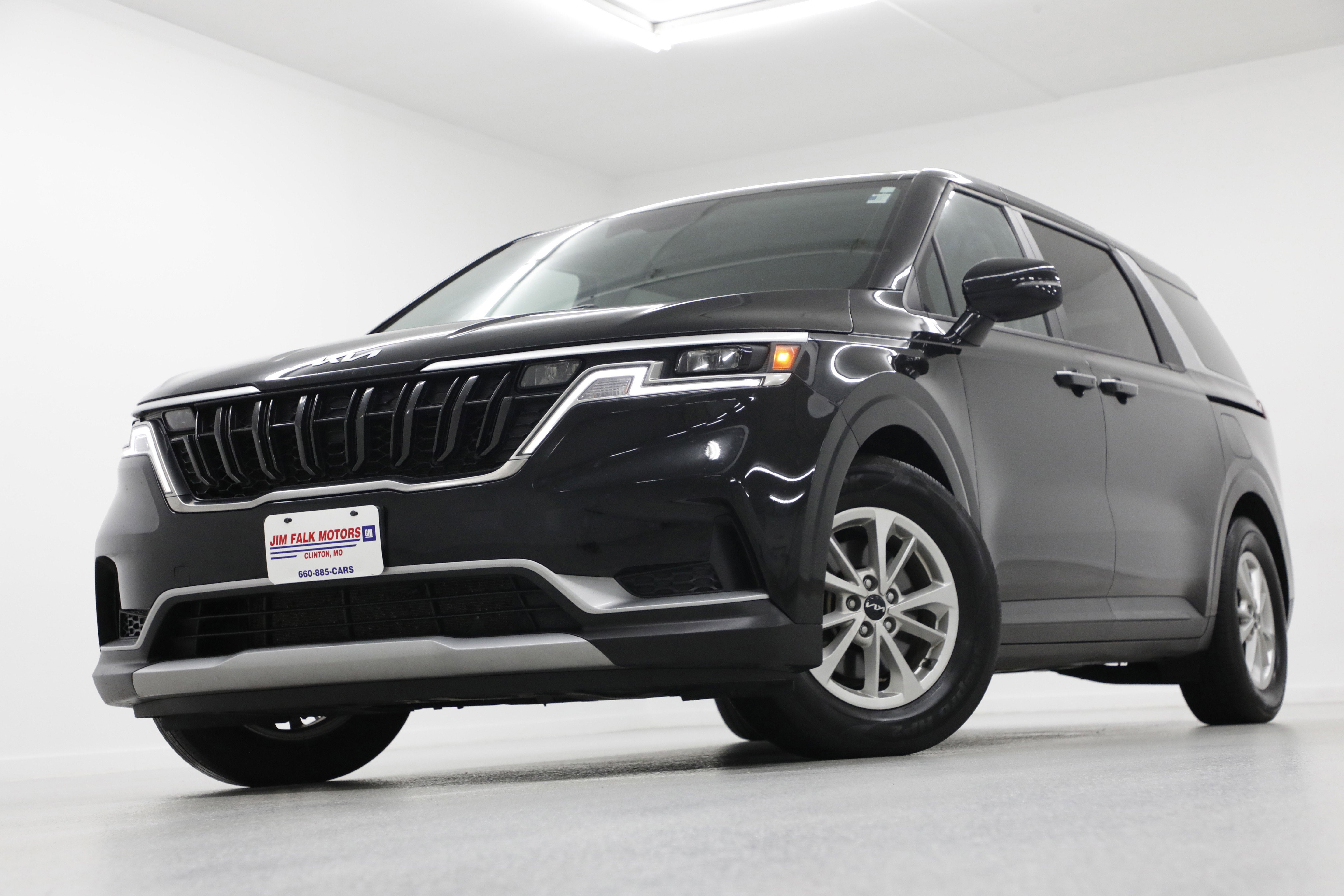 2024 Kia Carnival LX