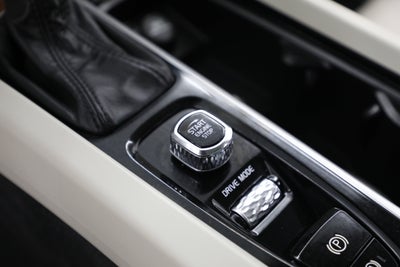 2019 Volvo XC60 Inscription