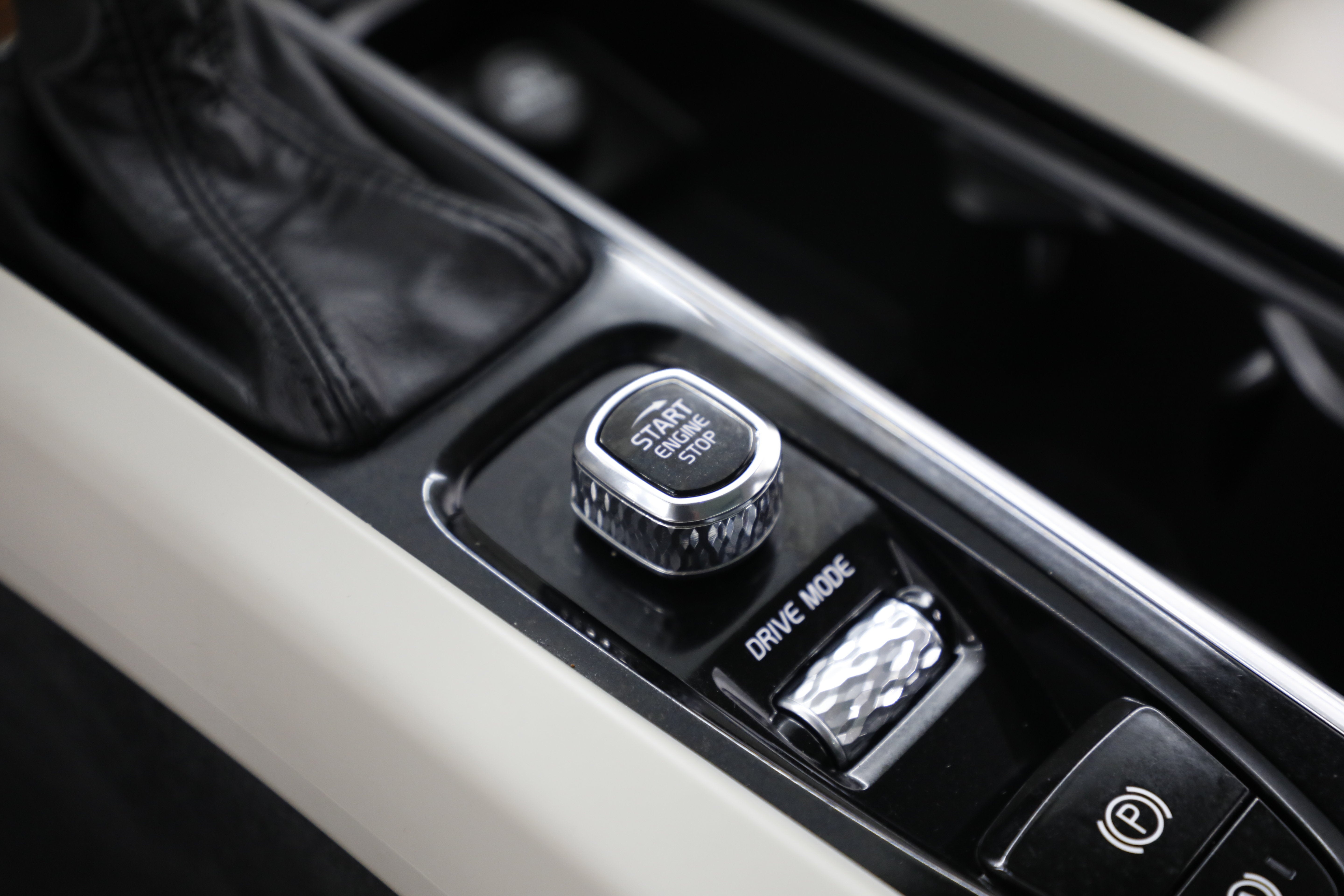 2019 Volvo XC60 Inscription