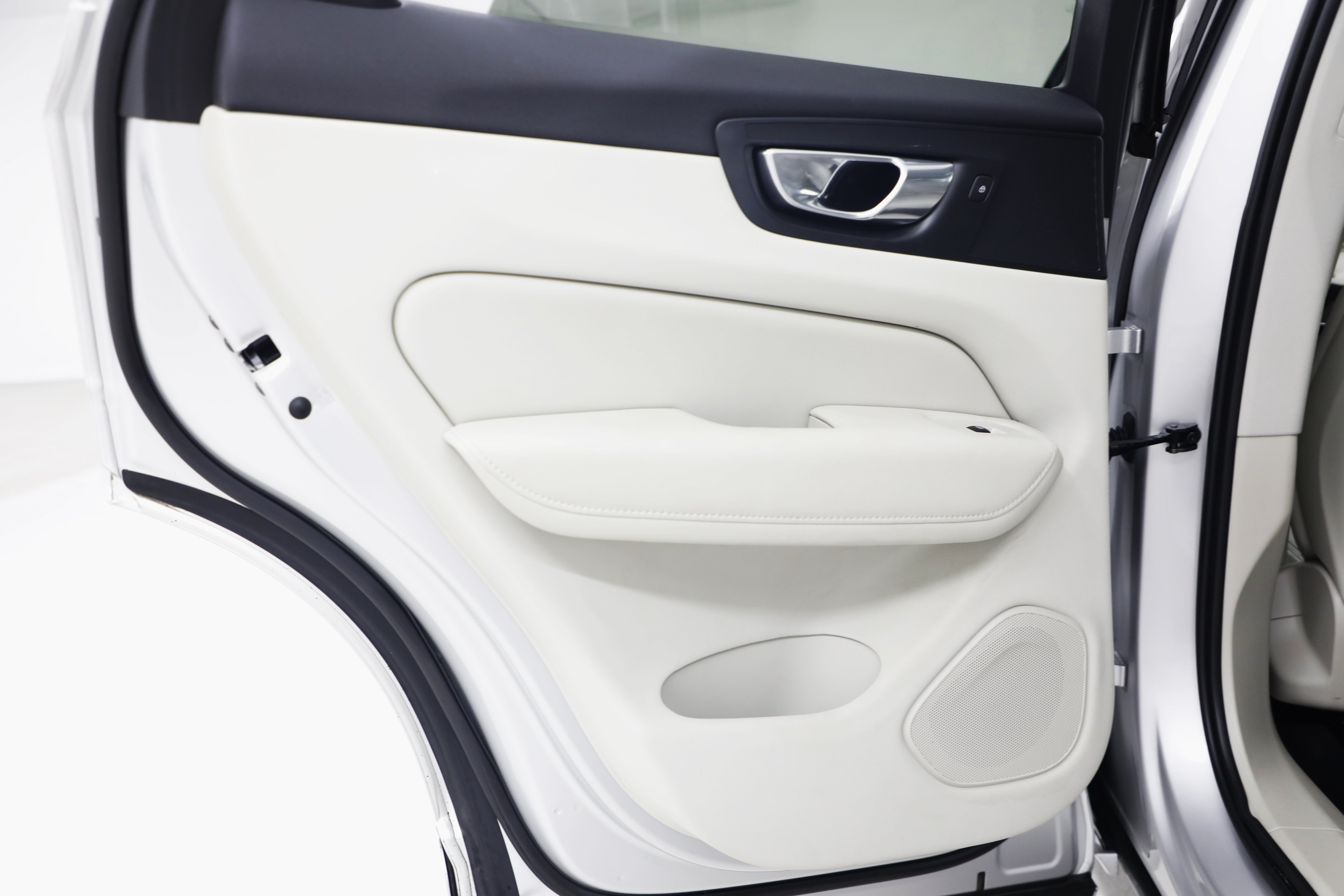 2019 Volvo XC60 Inscription