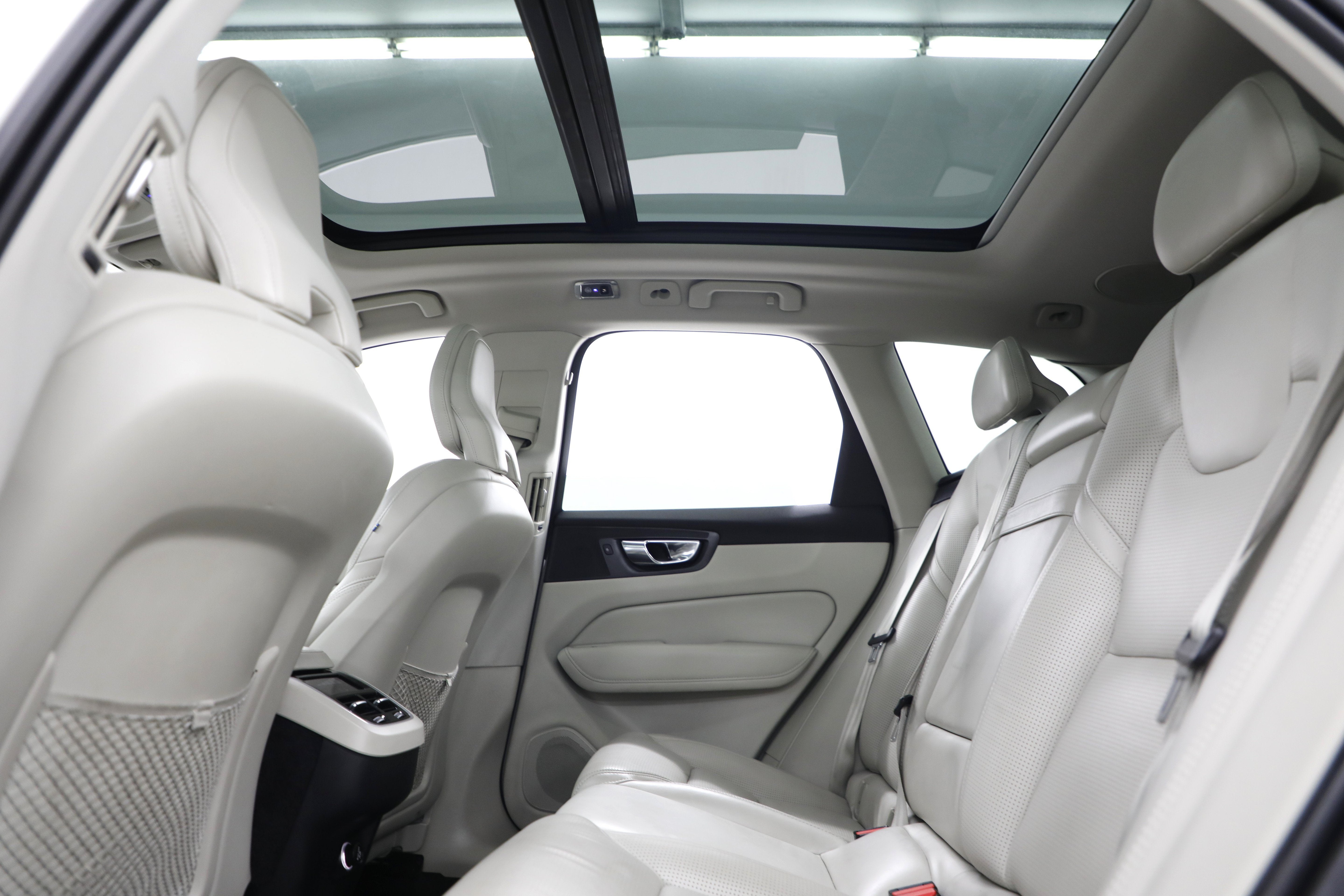 2019 Volvo XC60 Inscription