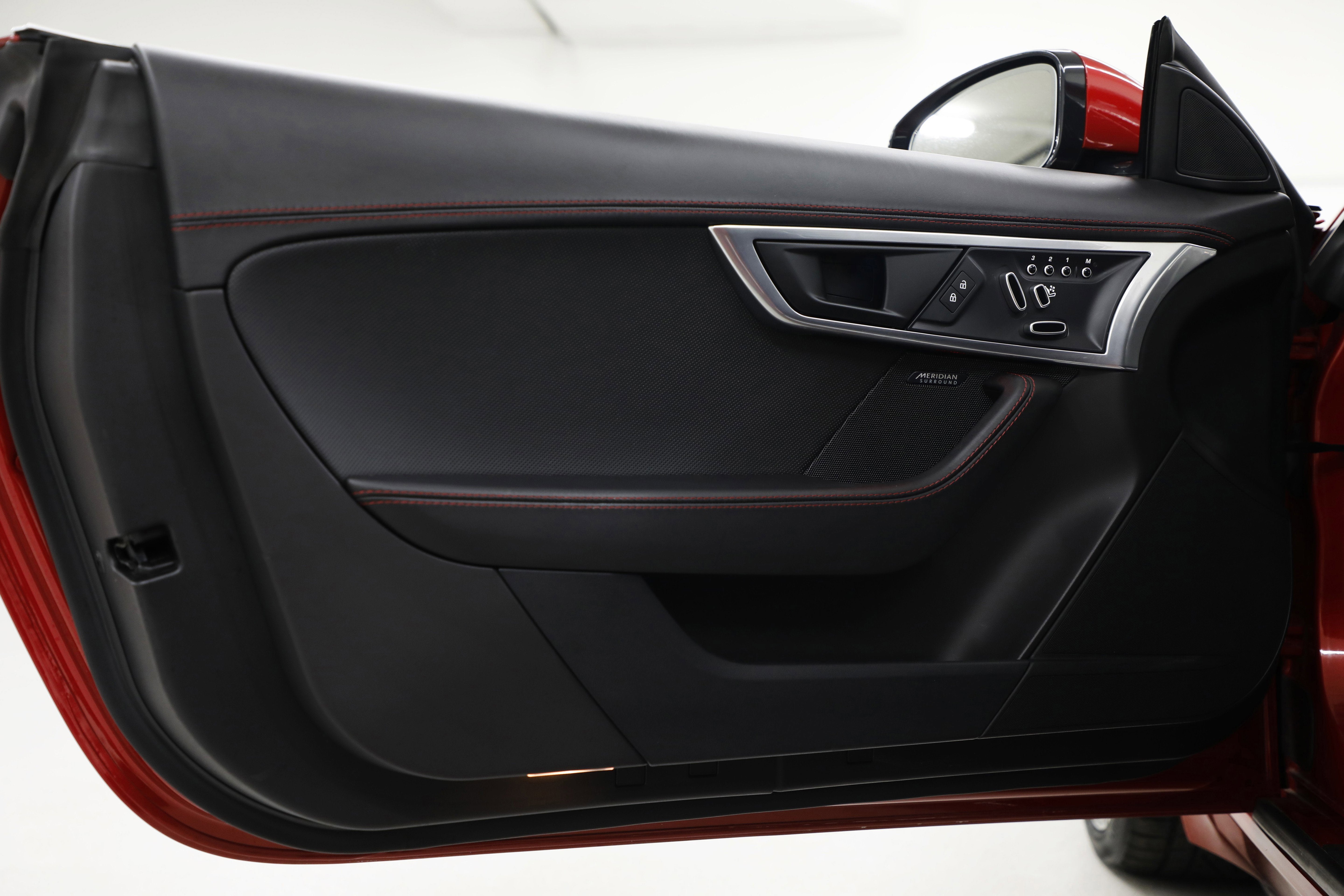 2021 Jaguar F-TYPE R