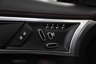 2021 Jaguar F-TYPE R