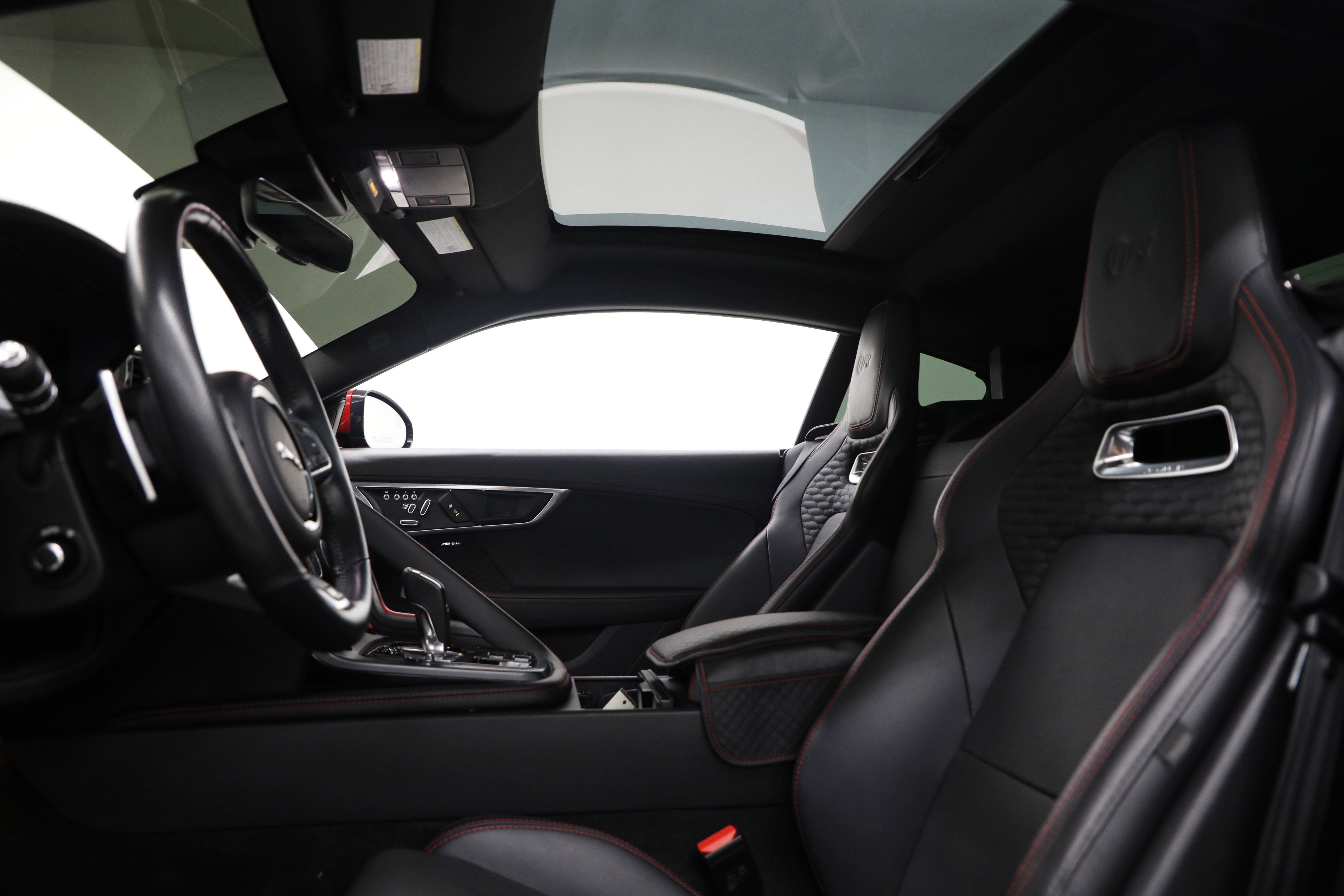 2021 Jaguar F-TYPE R