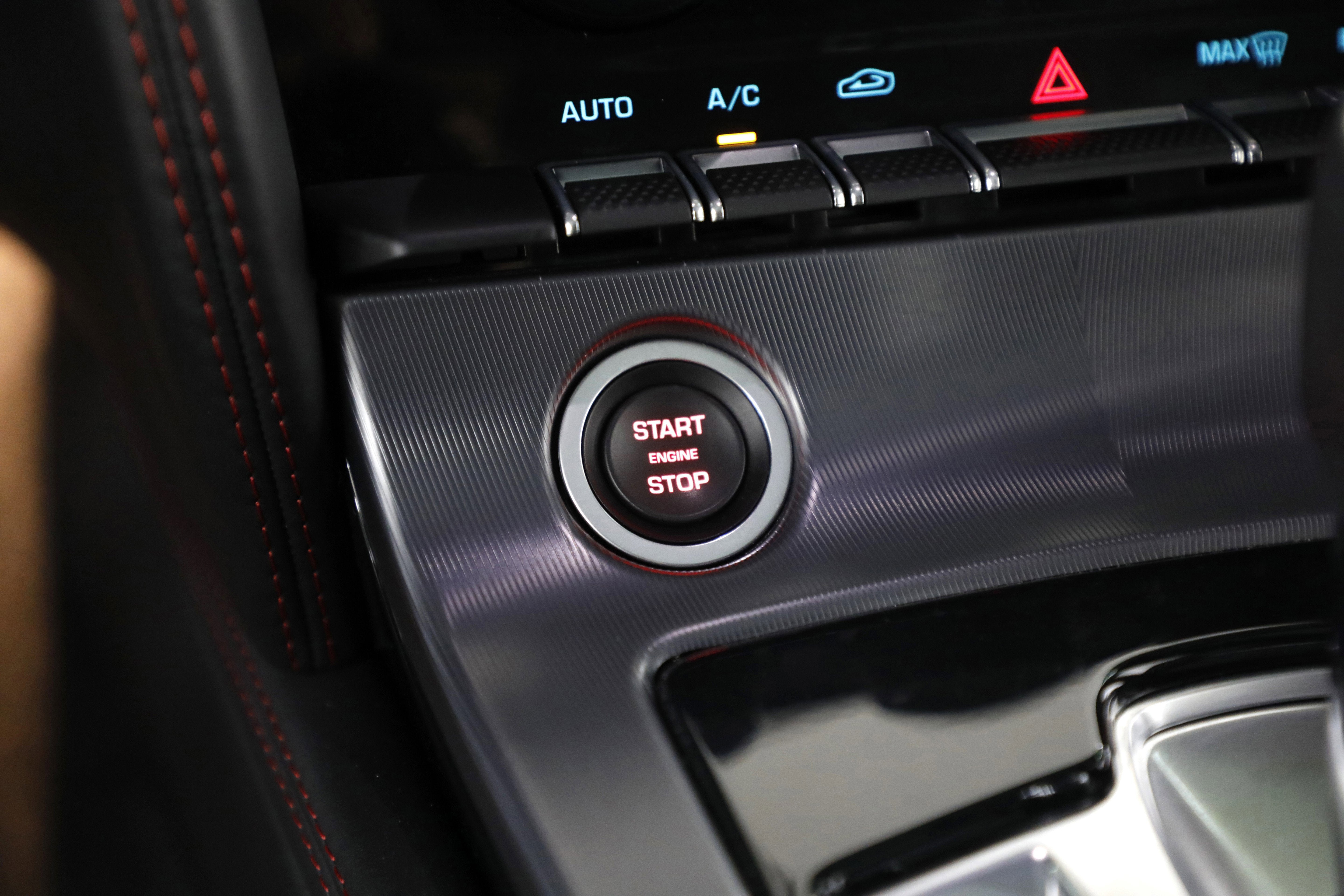 2021 Jaguar F-TYPE R