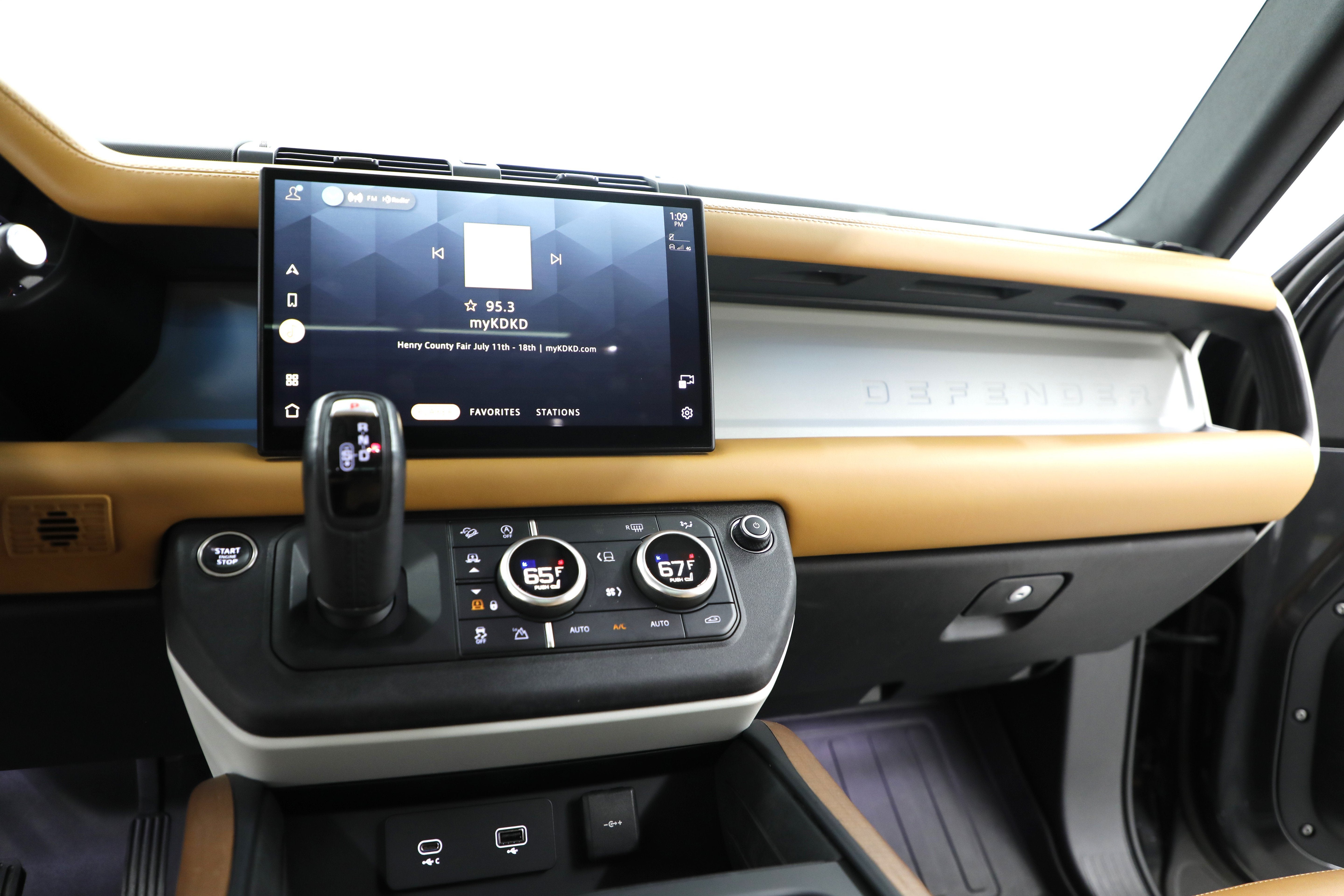 2023 Land Rover Defender First Edition