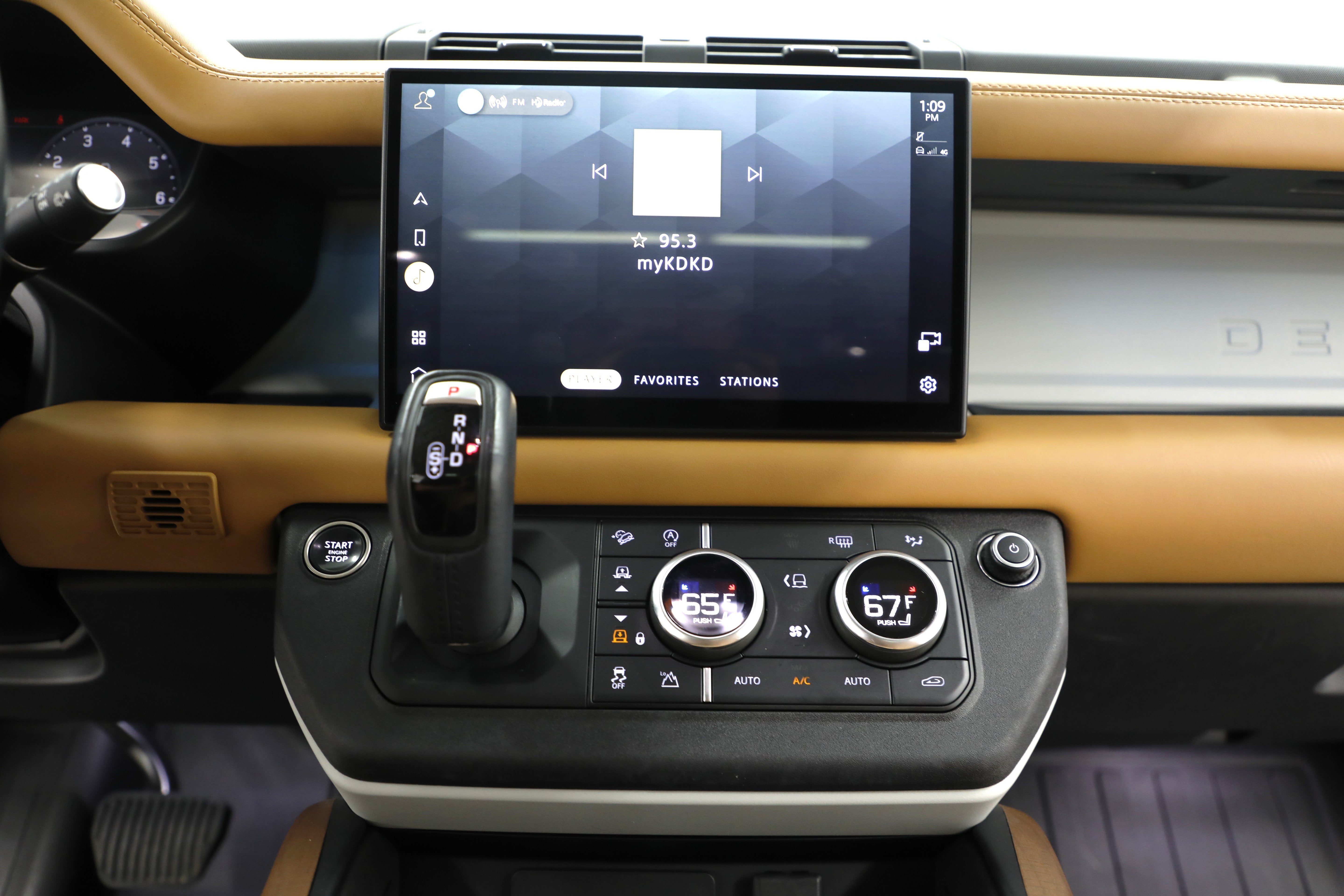2023 Land Rover Defender First Edition