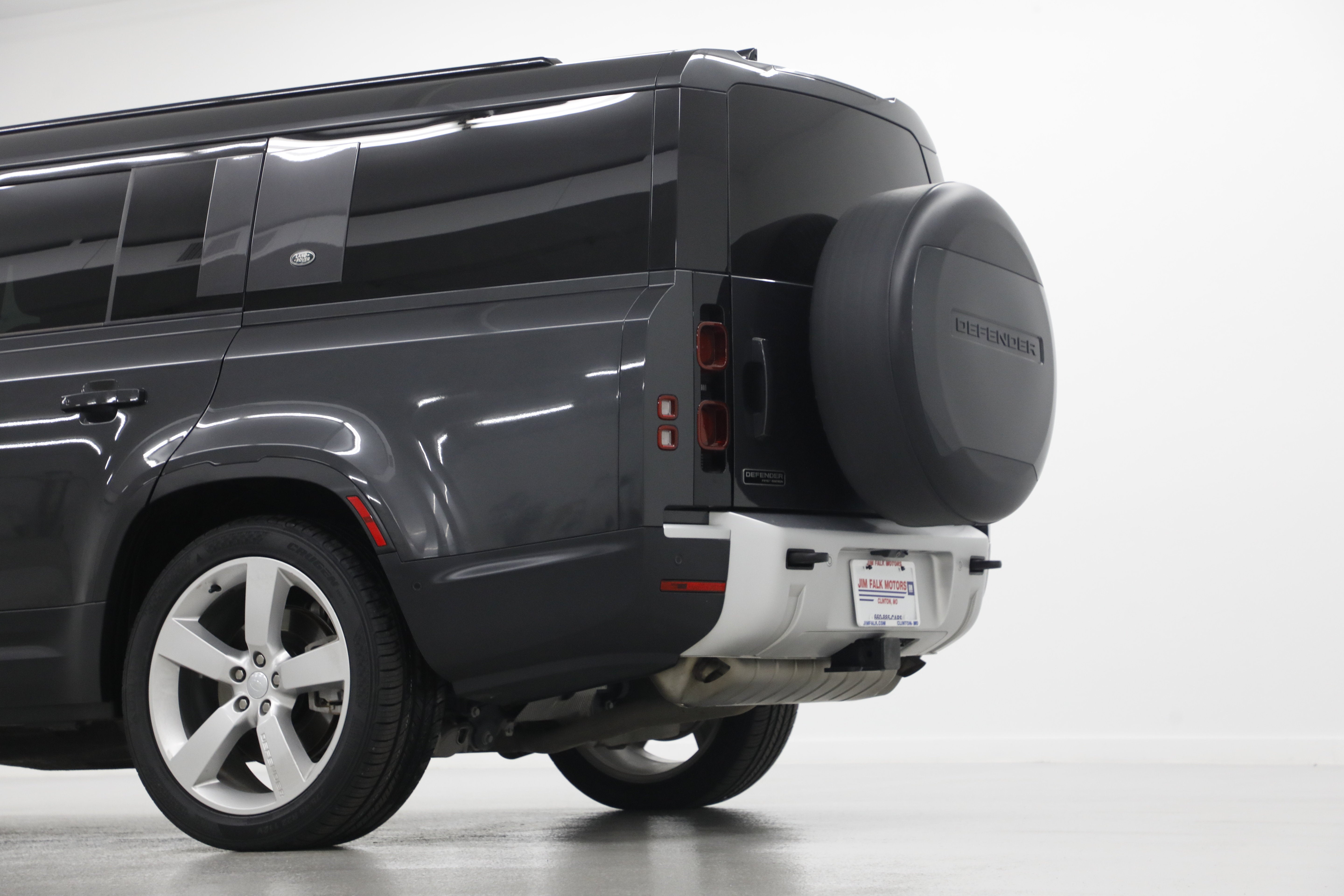 2023 Land Rover Defender First Edition