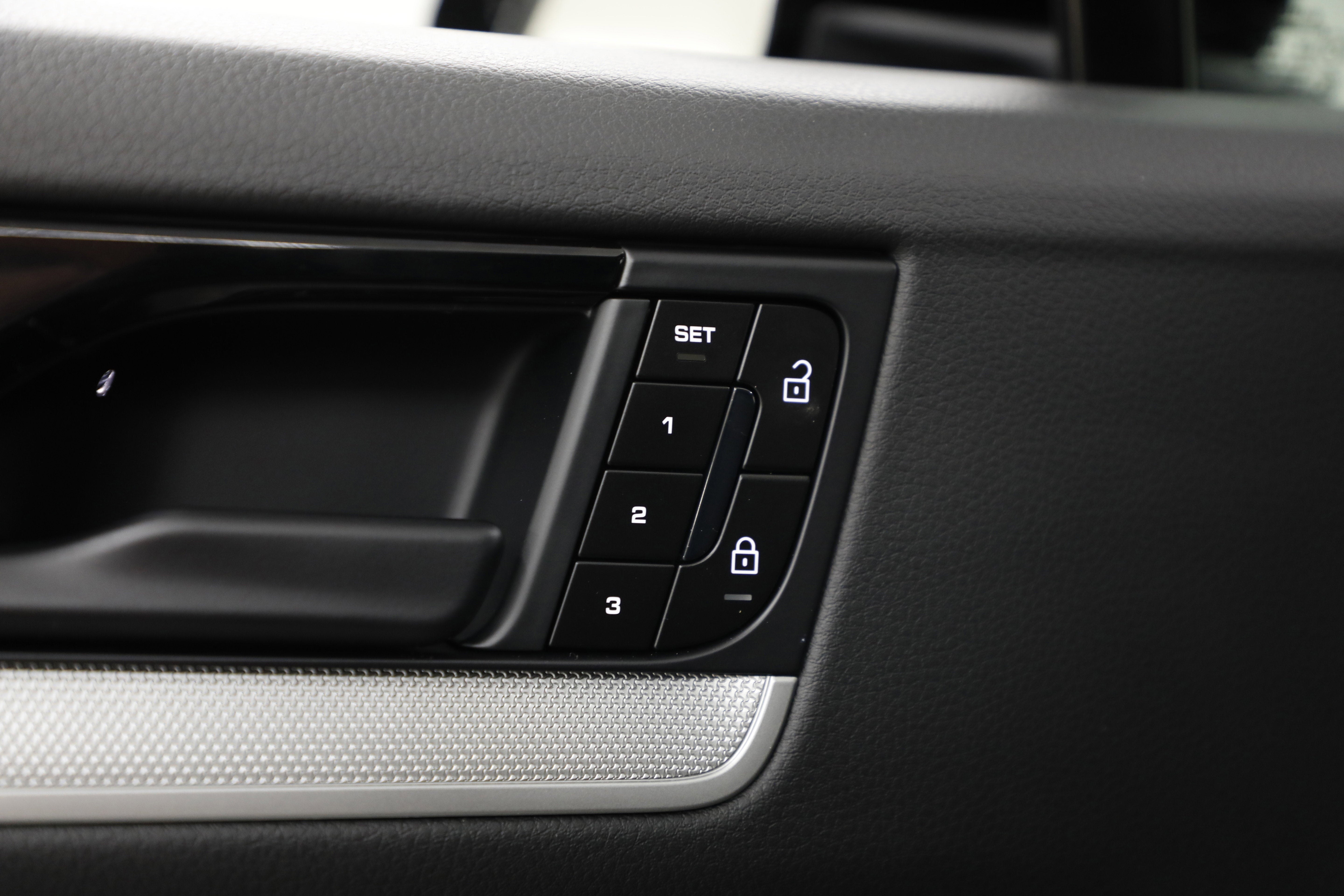 2024 Porsche Cayenne NA