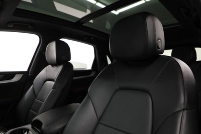 2024 Porsche Cayenne NA